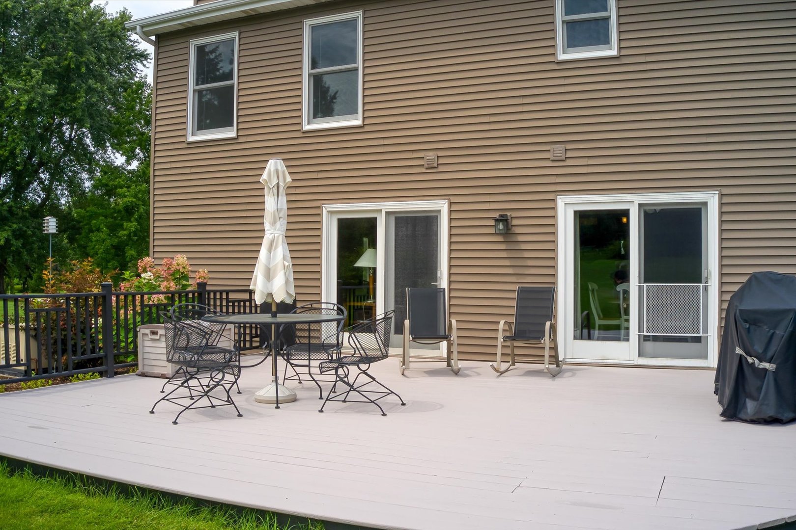 39W261 Hemlock Drive