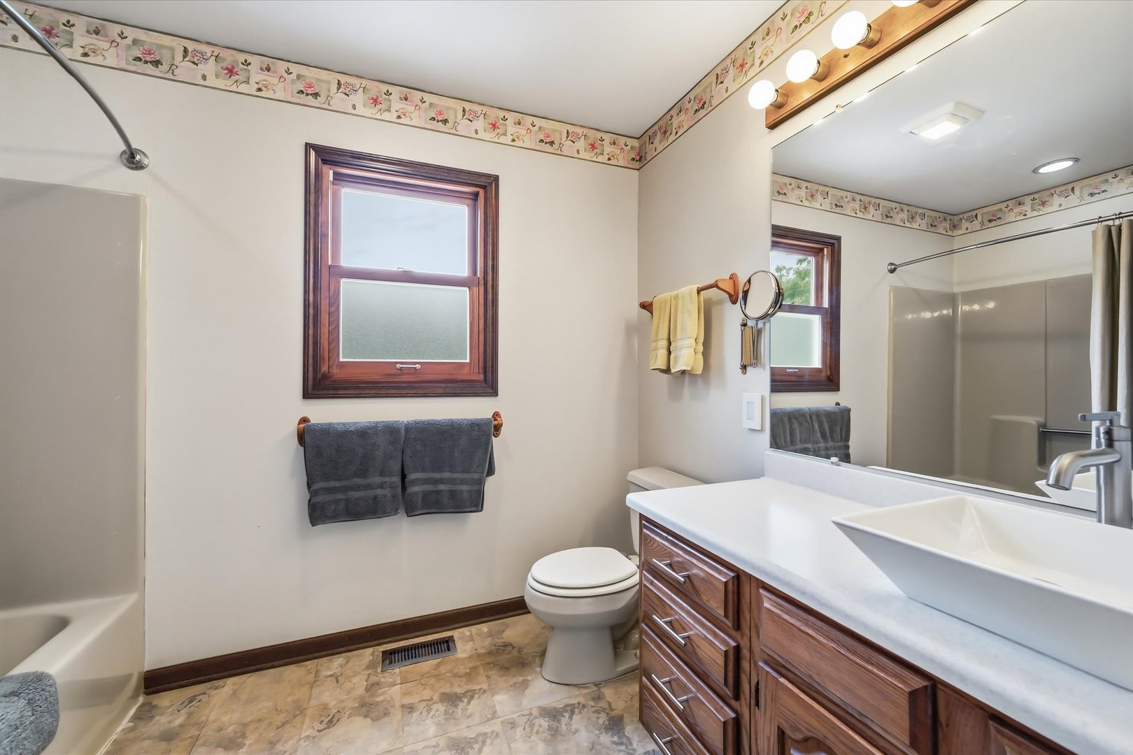 39W261 Hemlock Drive