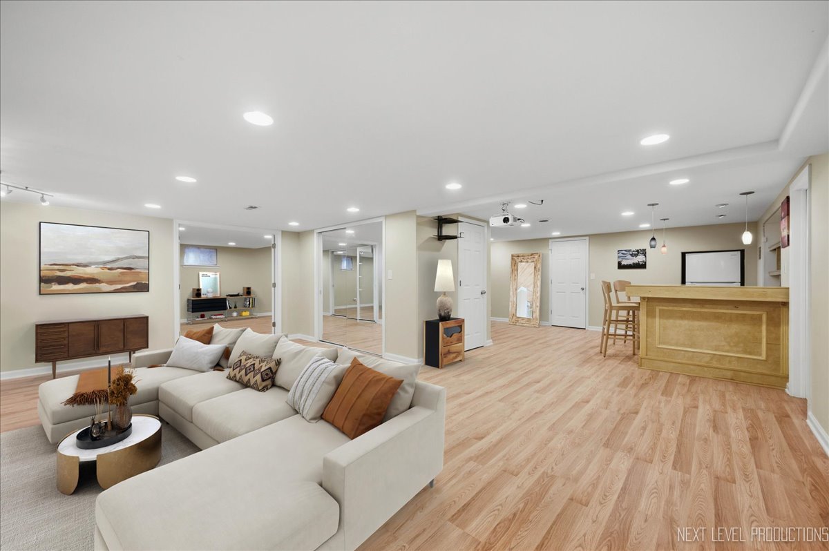 1002 Thoroughbred Circle