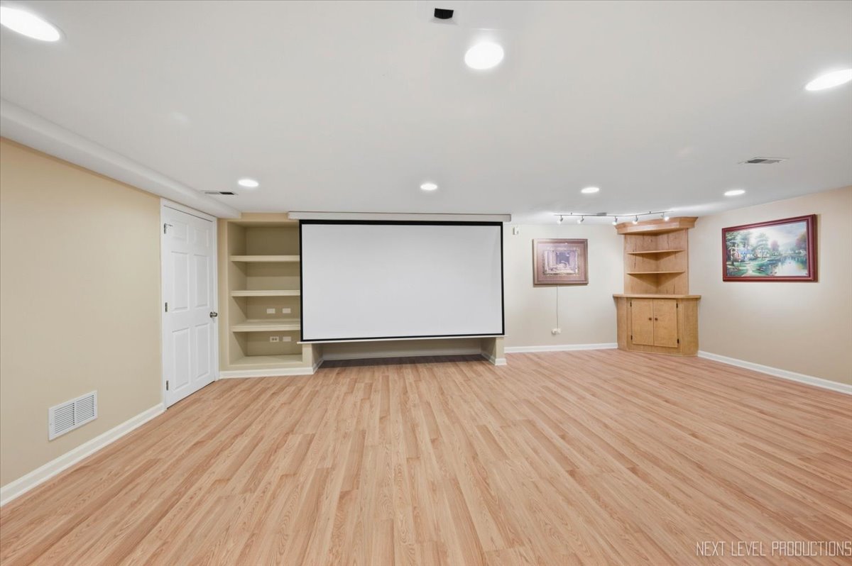 1002 Thoroughbred Circle