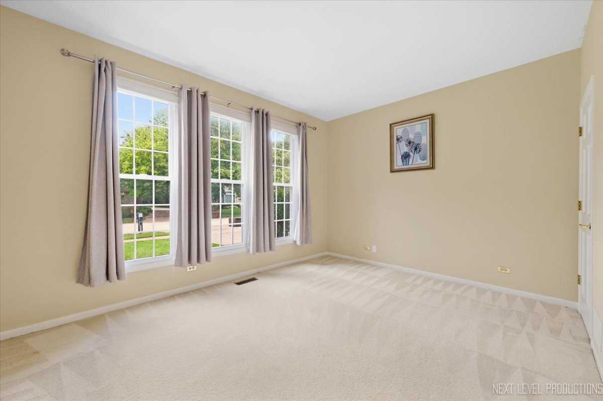 1002 Thoroughbred Circle