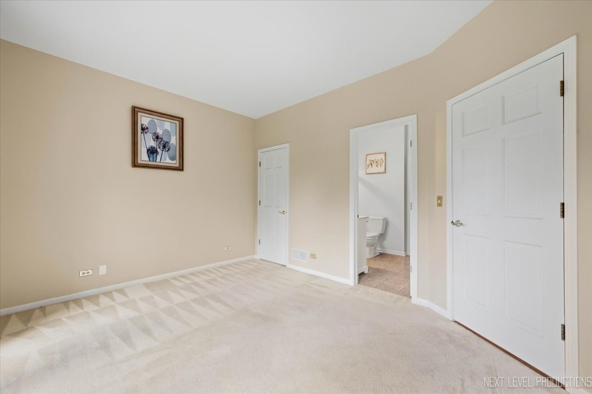 1002 Thoroughbred Circle