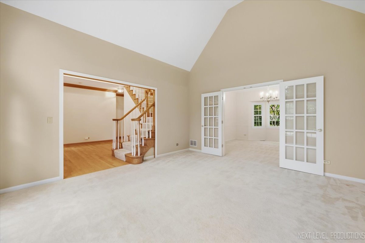 1002 Thoroughbred Circle