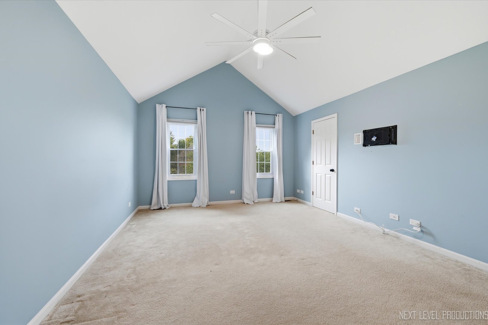 39W832 Carl Sandburg Road