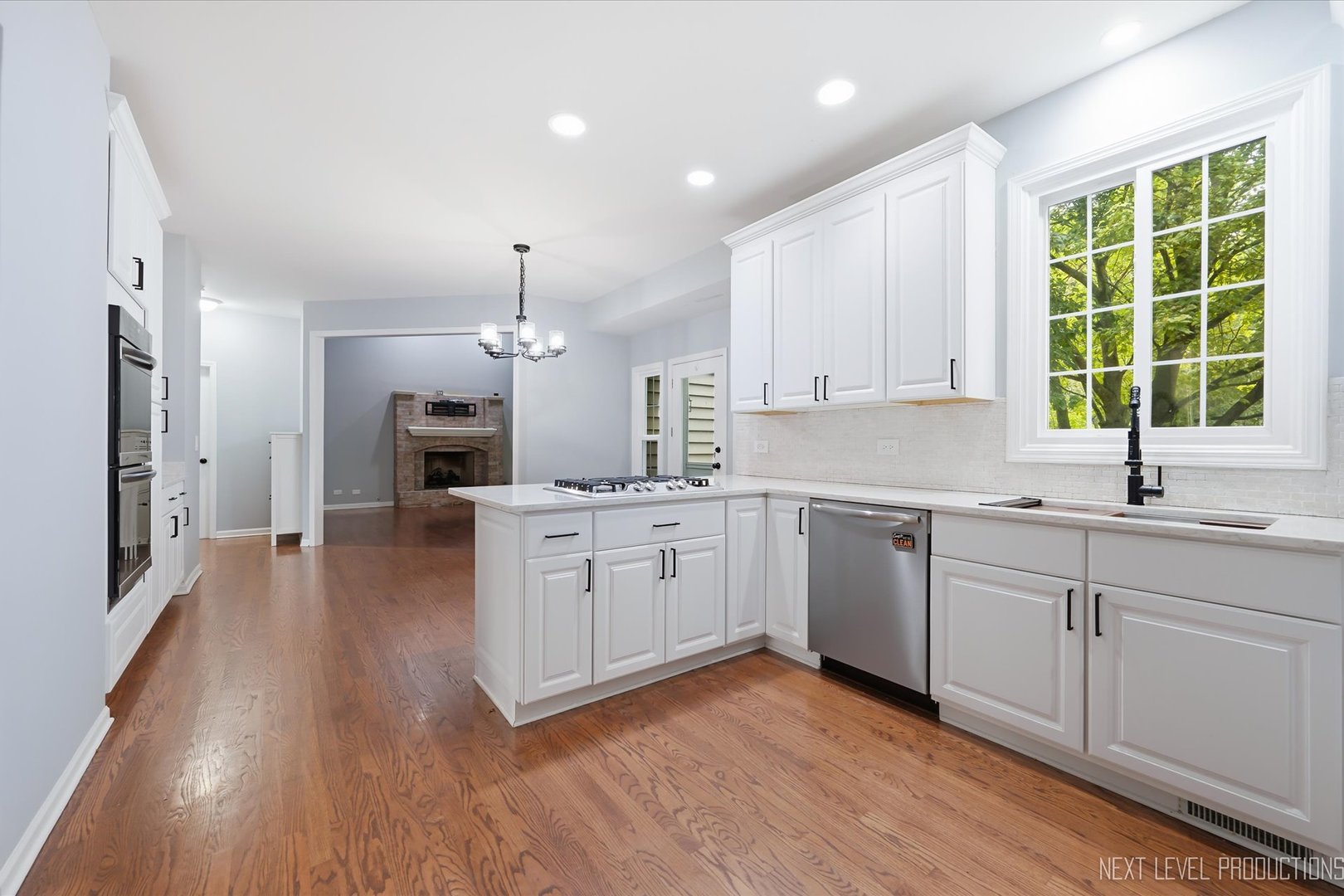 39W832 Carl Sandburg Road