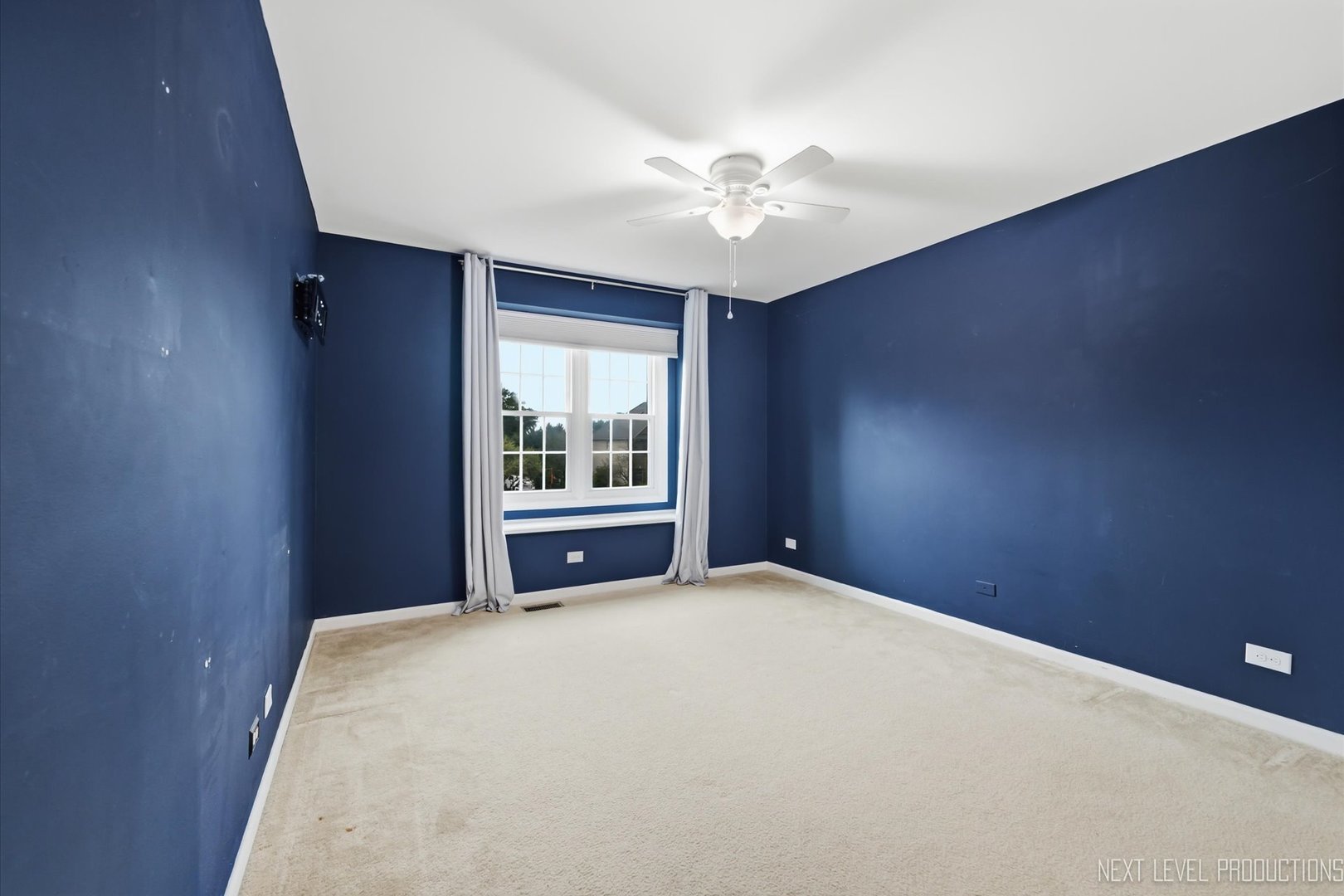39W832 Carl Sandburg Road