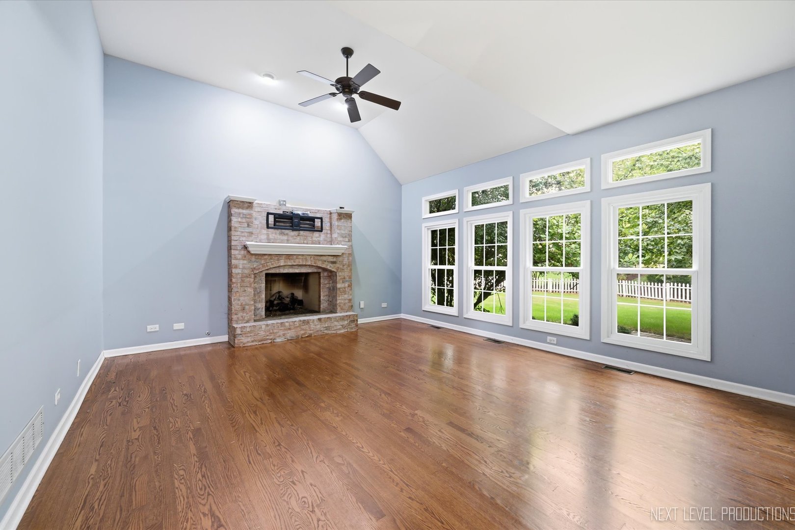 39W832 Carl Sandburg Road