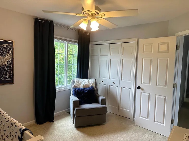 39W832 Carl Sandburg Road