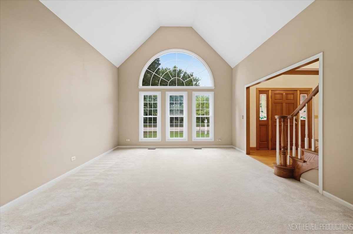 1002 Thoroughbred Circle