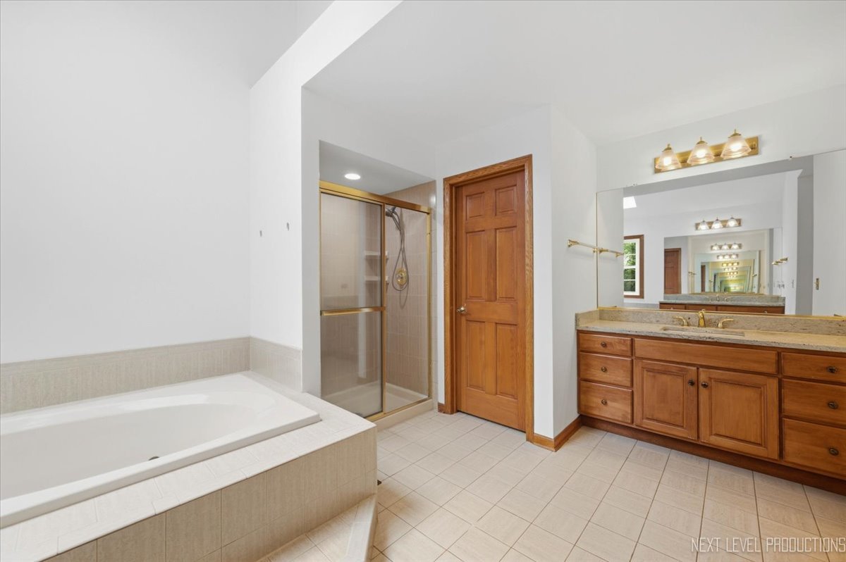 1002 Thoroughbred Circle