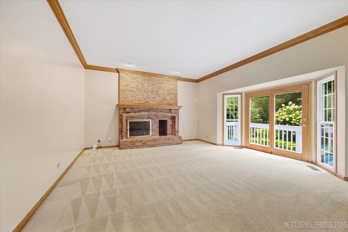 1002 Thoroughbred Circle
