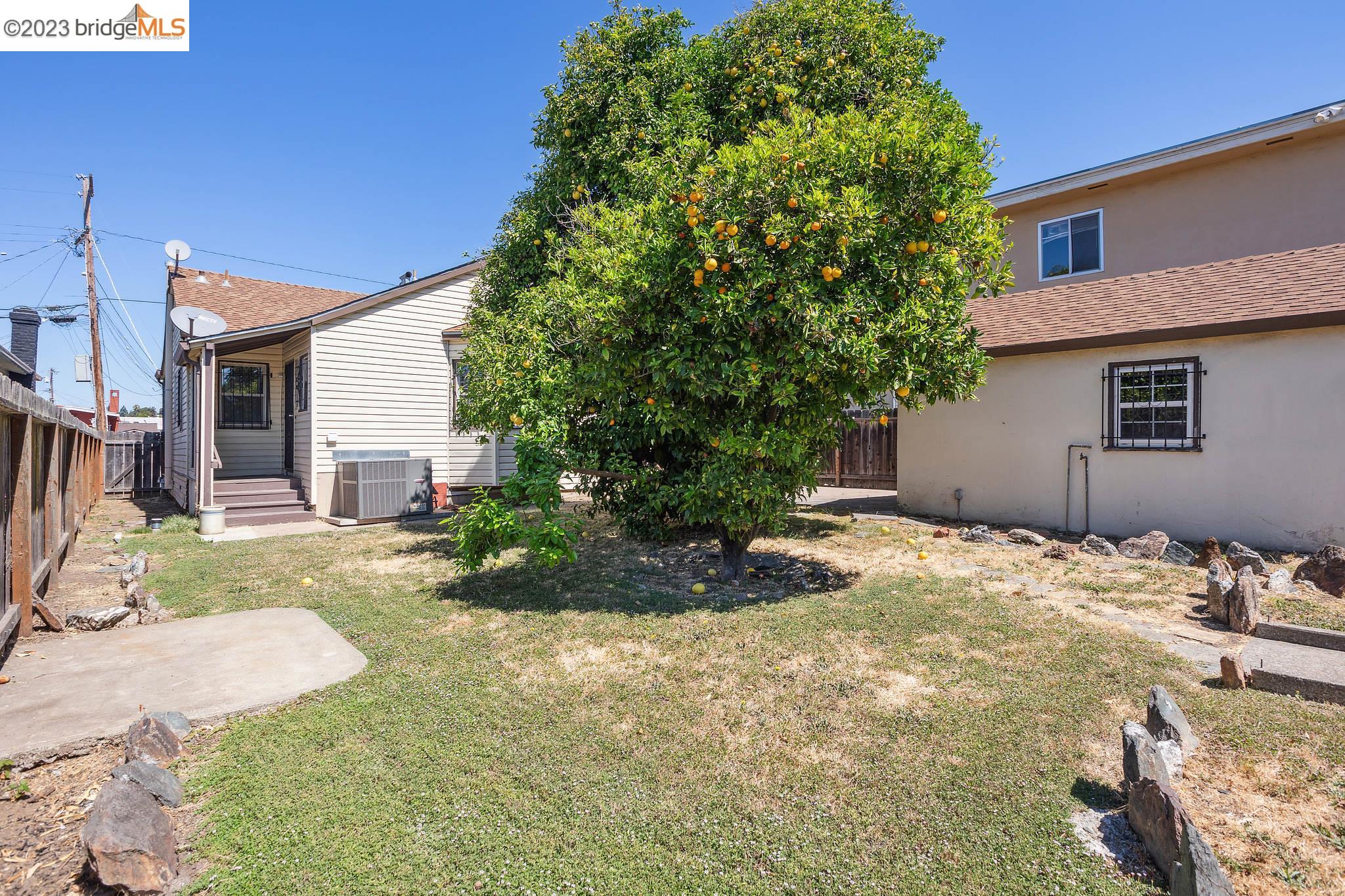 2768 Parker Ave