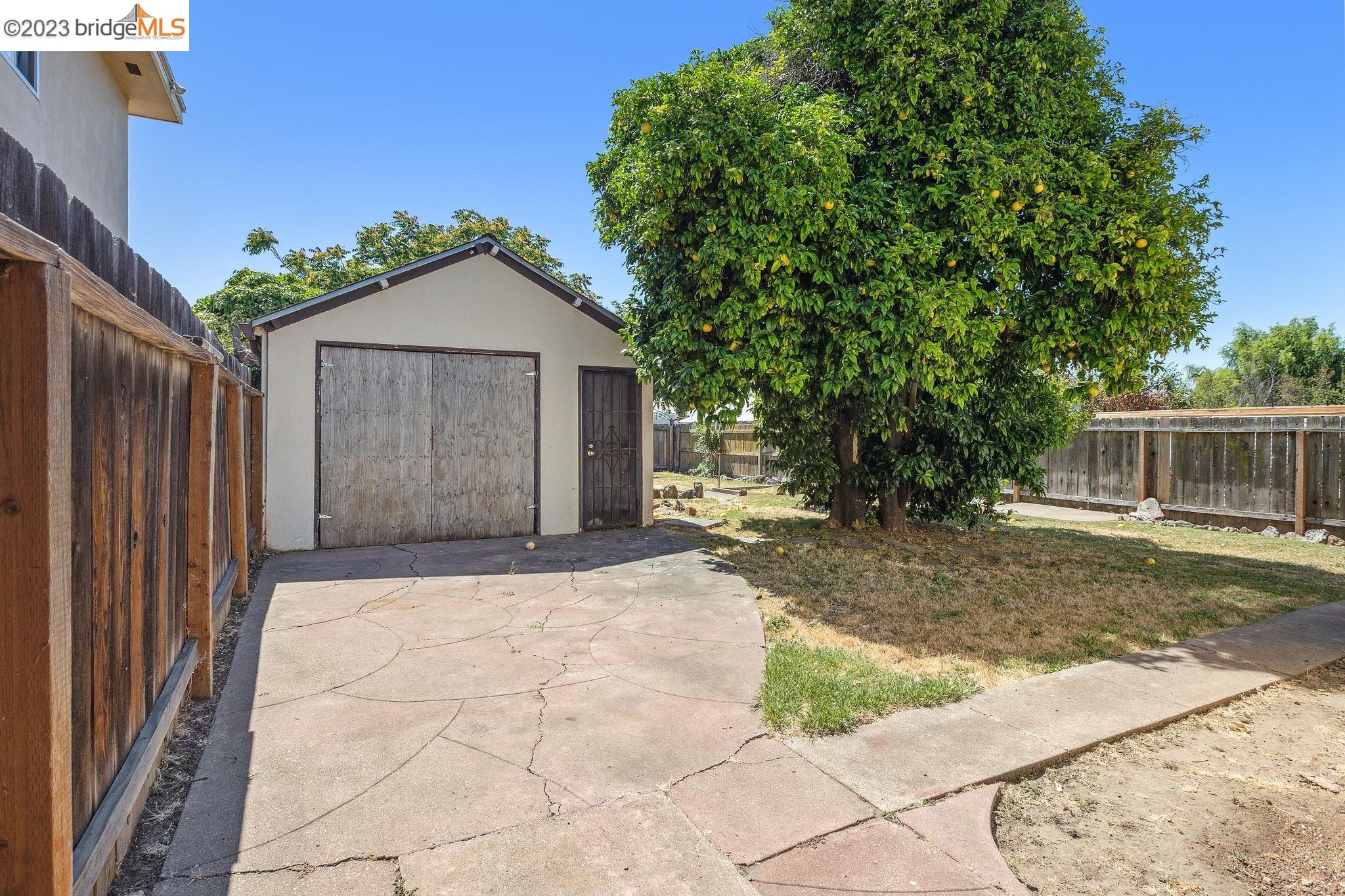 2768 Parker Ave