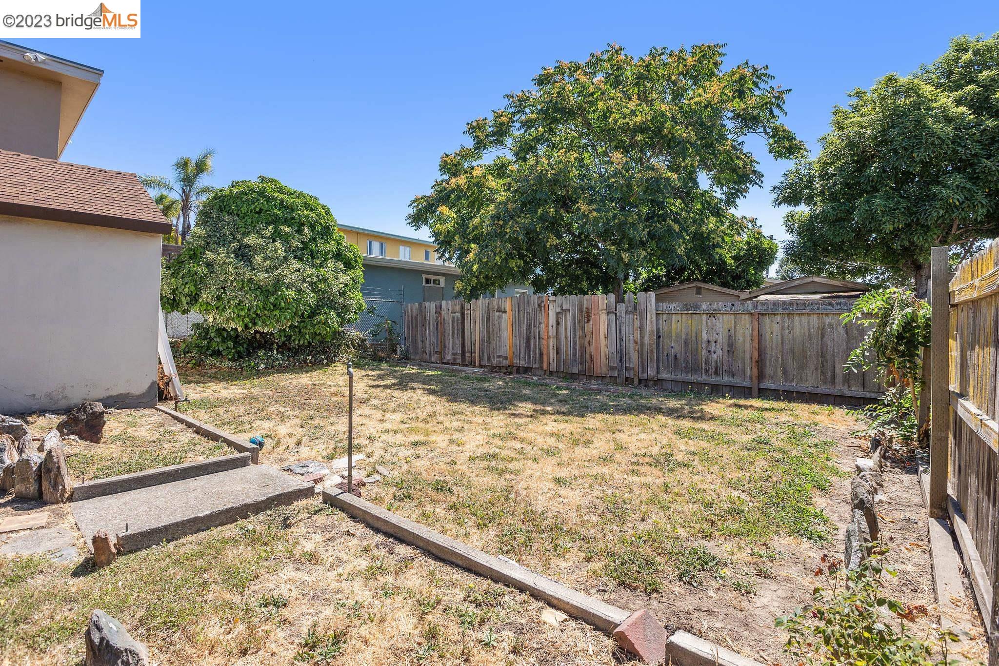 2768 Parker Ave