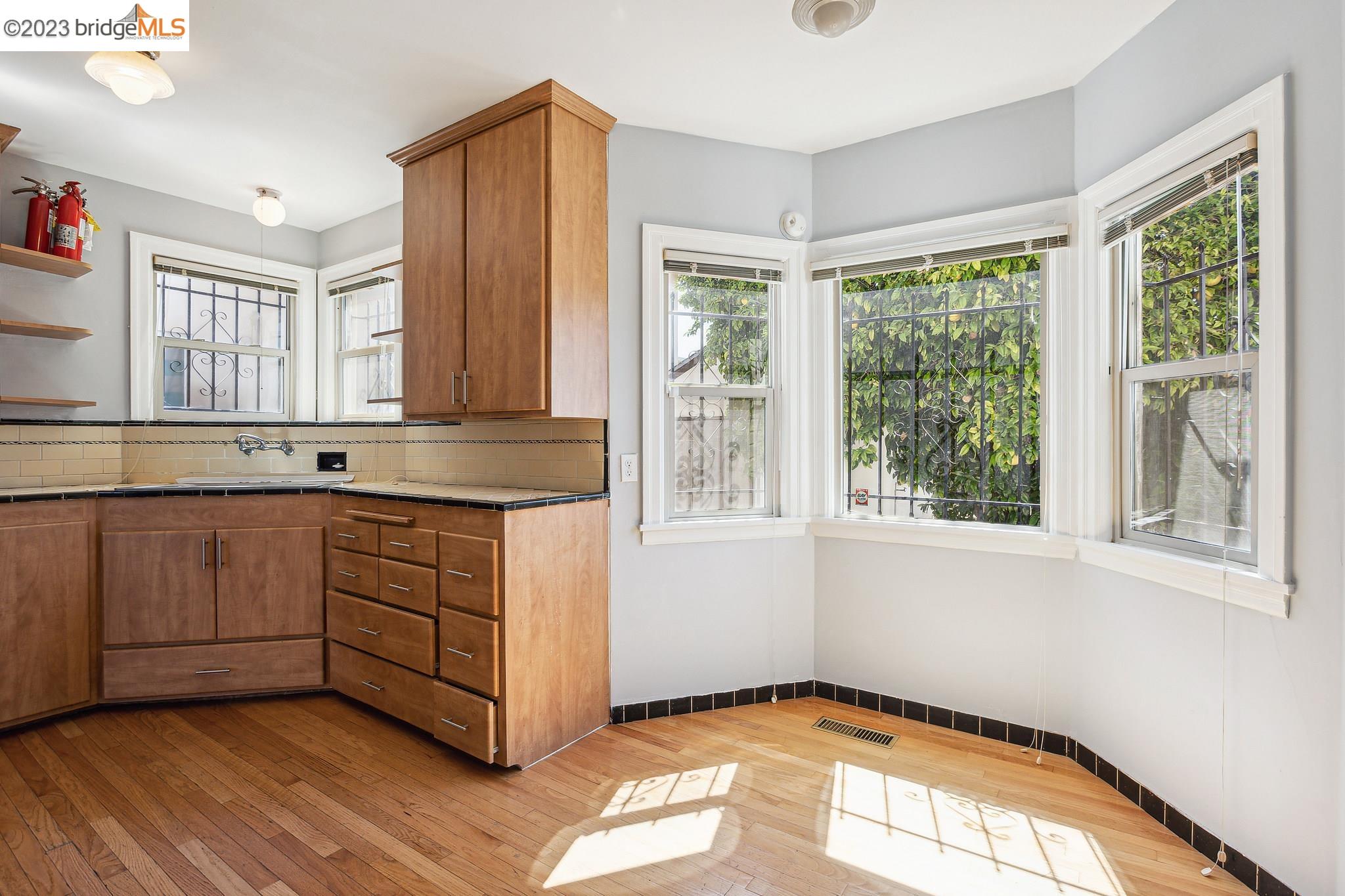 2768 Parker Ave