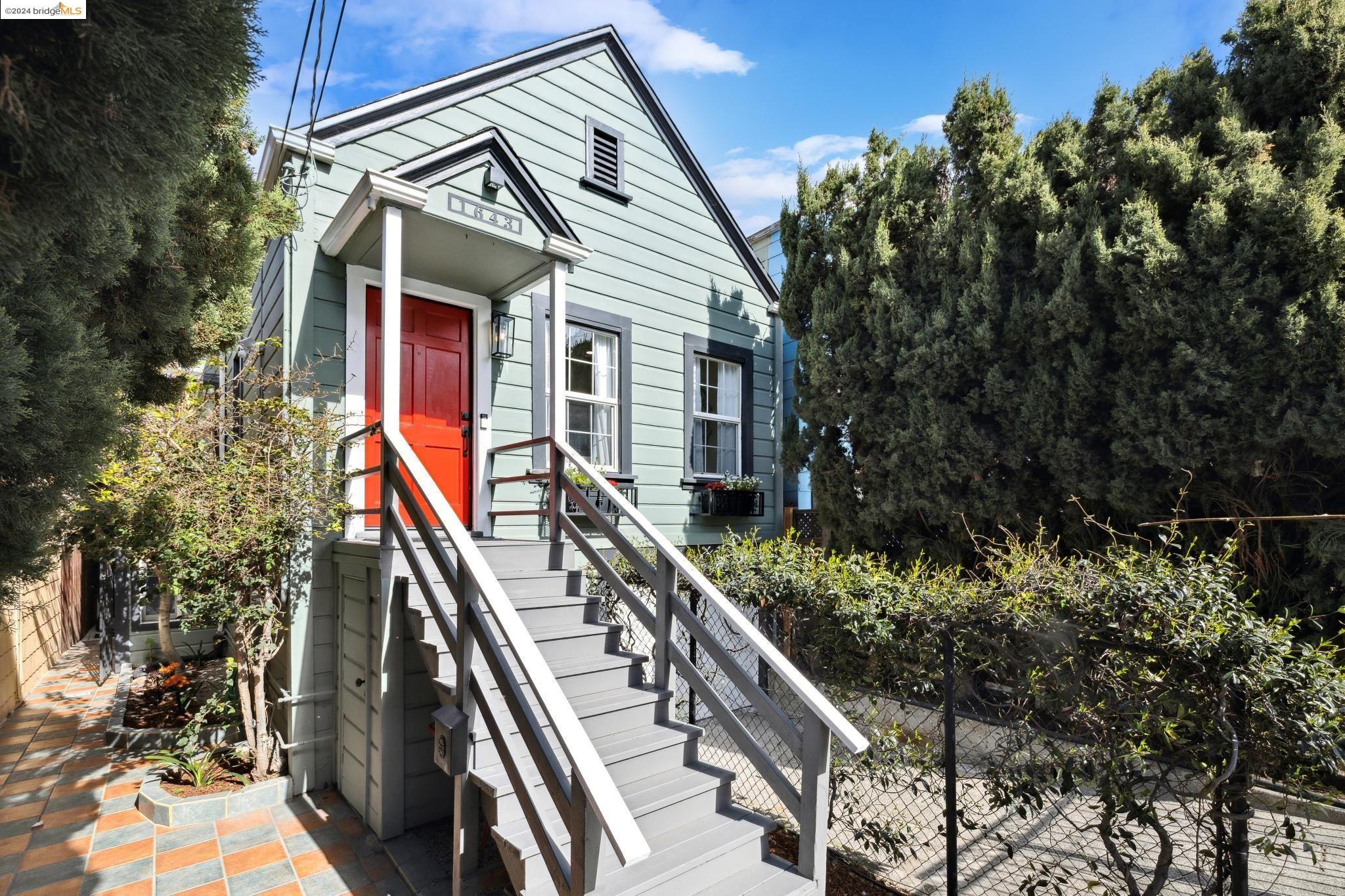 1643 9Th Ave
