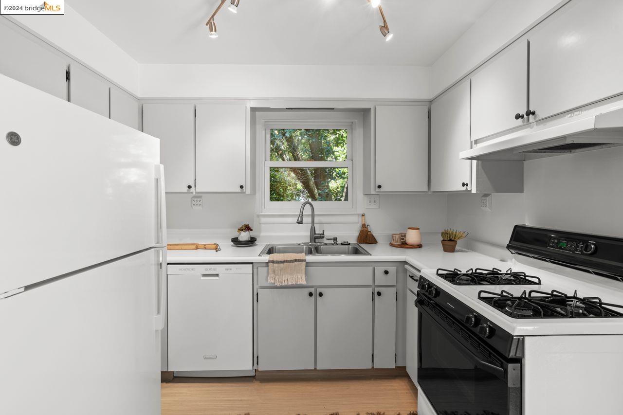 1408 Acton