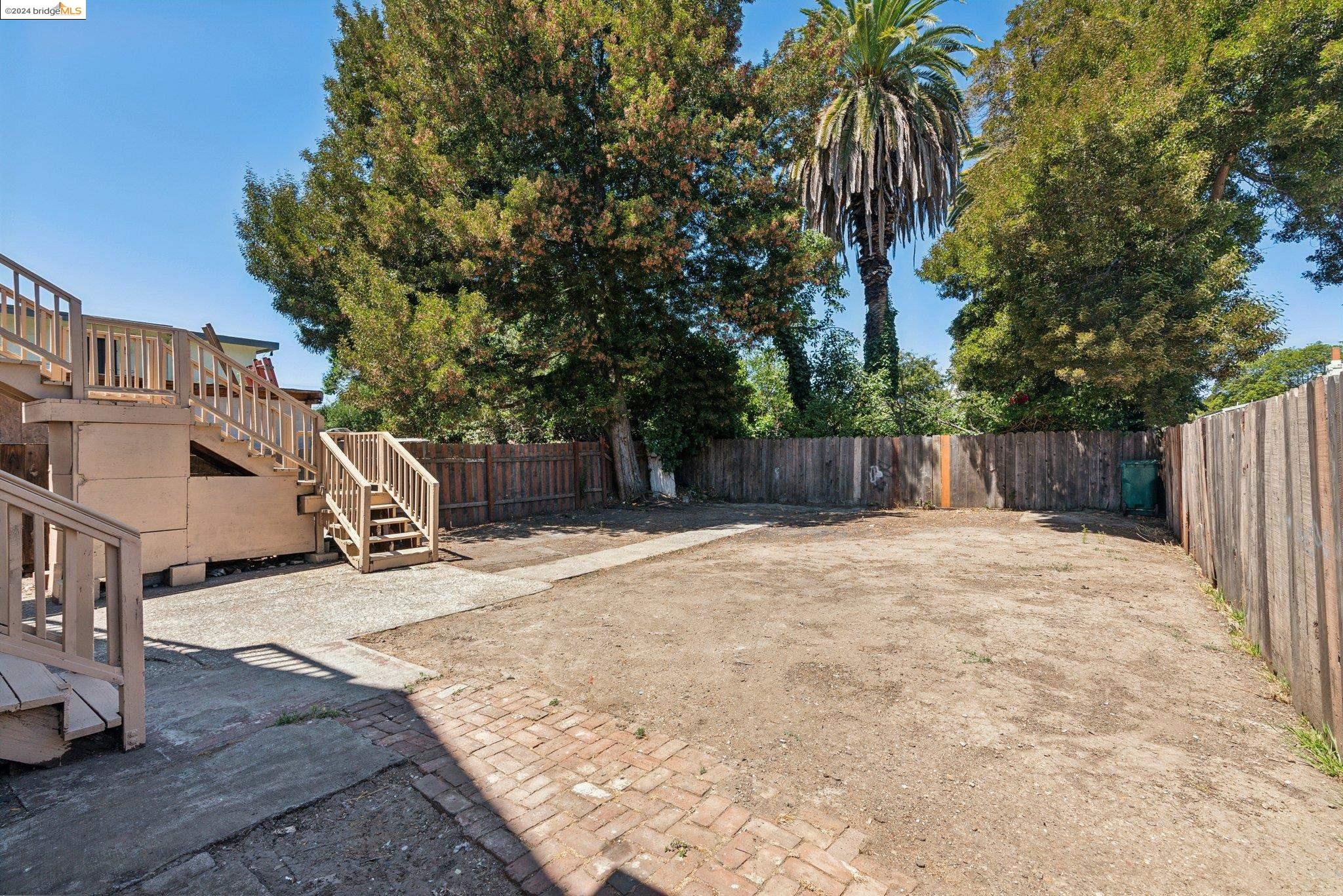 1637 85Th Ave