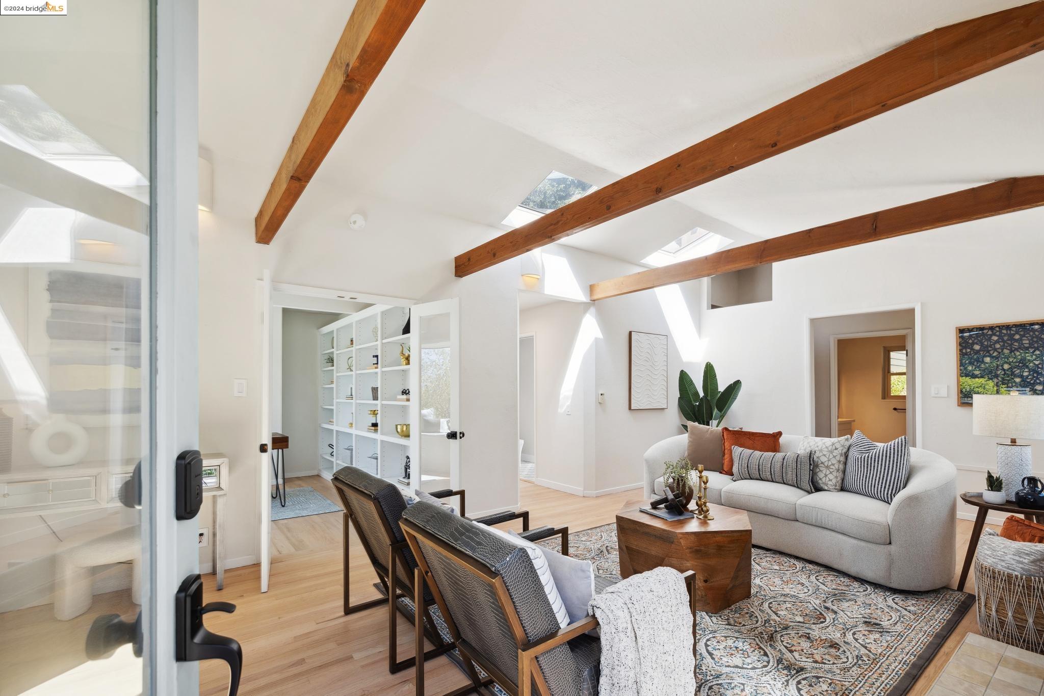 5783 Florence Ter
