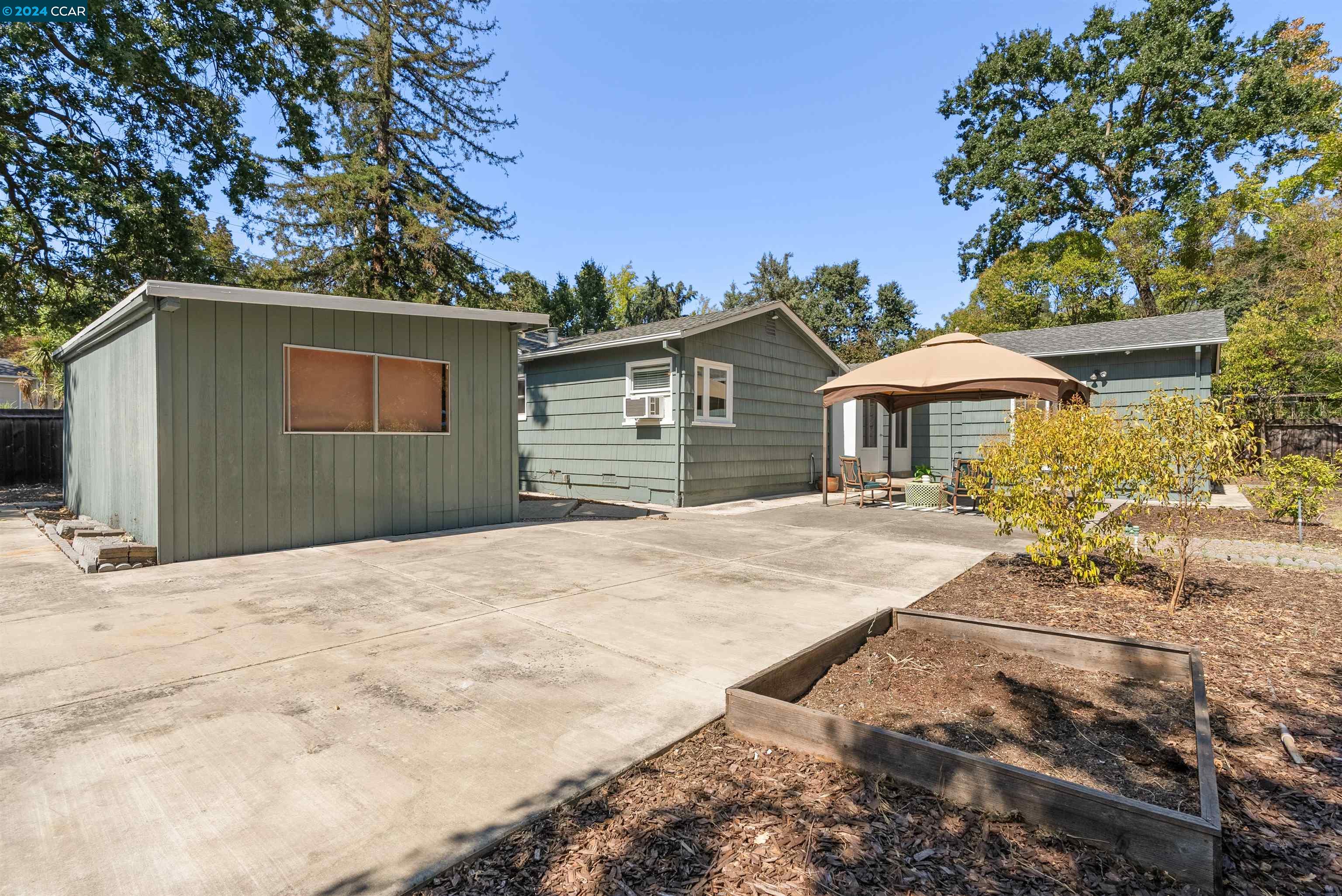 2470 San Miguel Dr