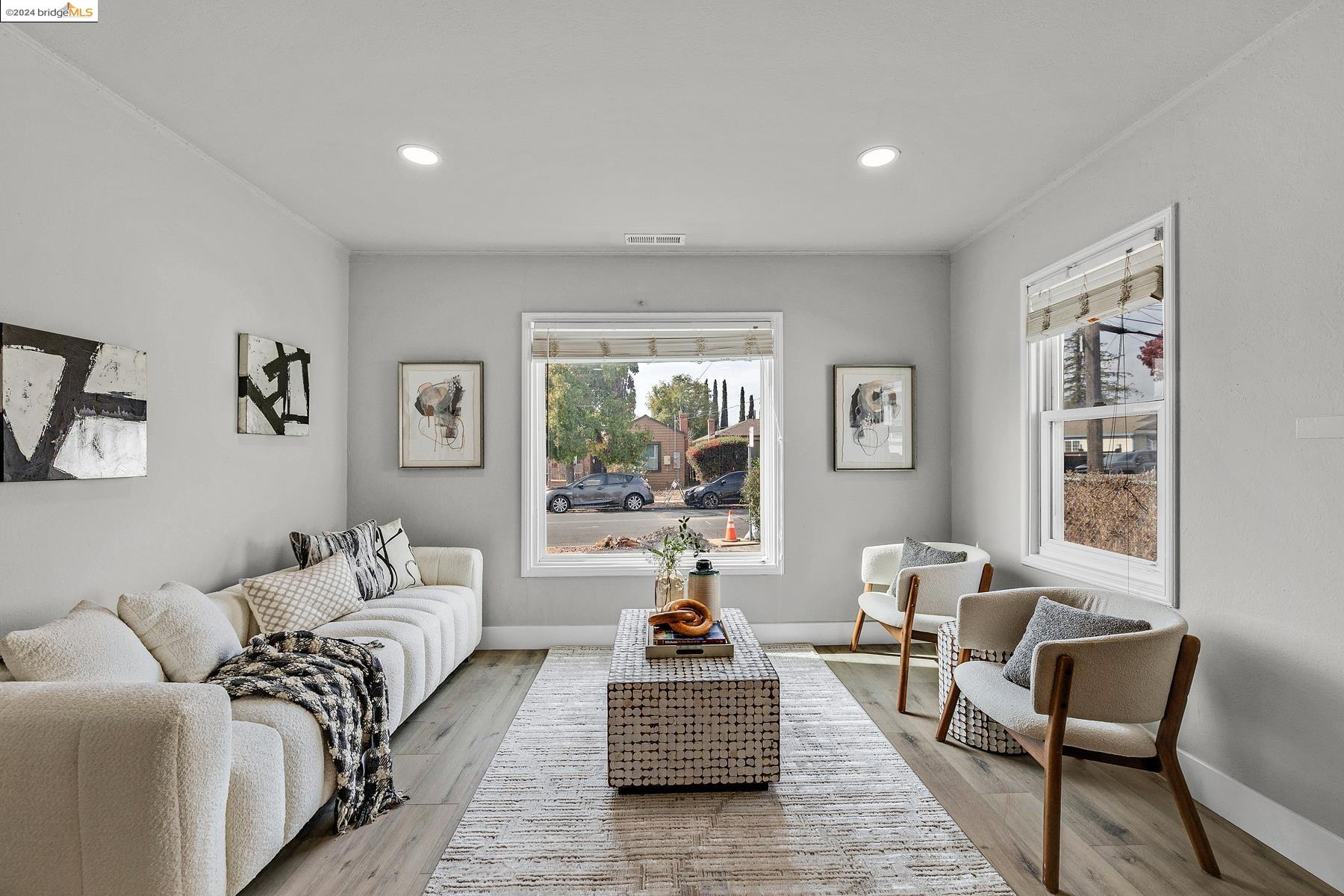 10432 Byron Ave