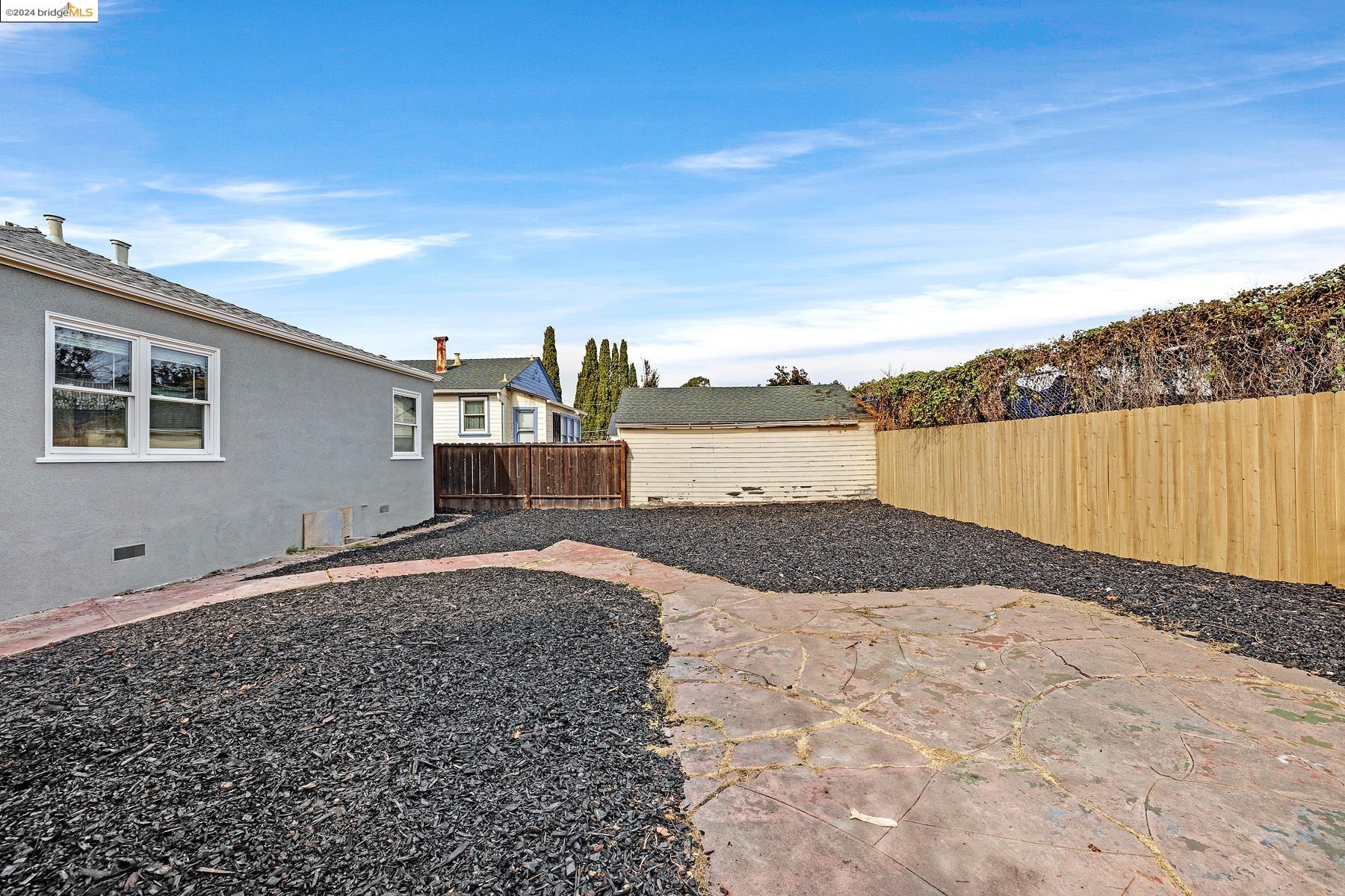 10432 Byron Ave