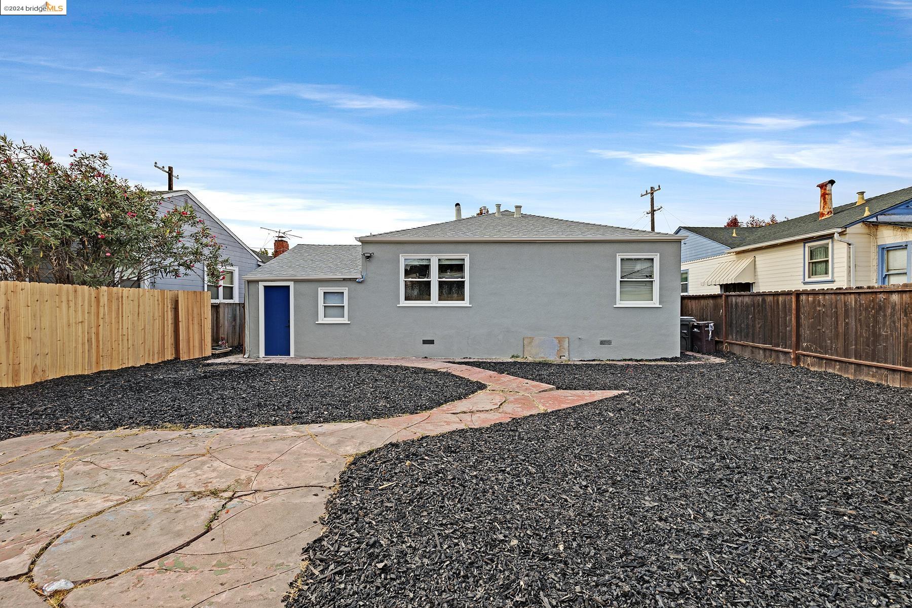 10432 Byron Ave