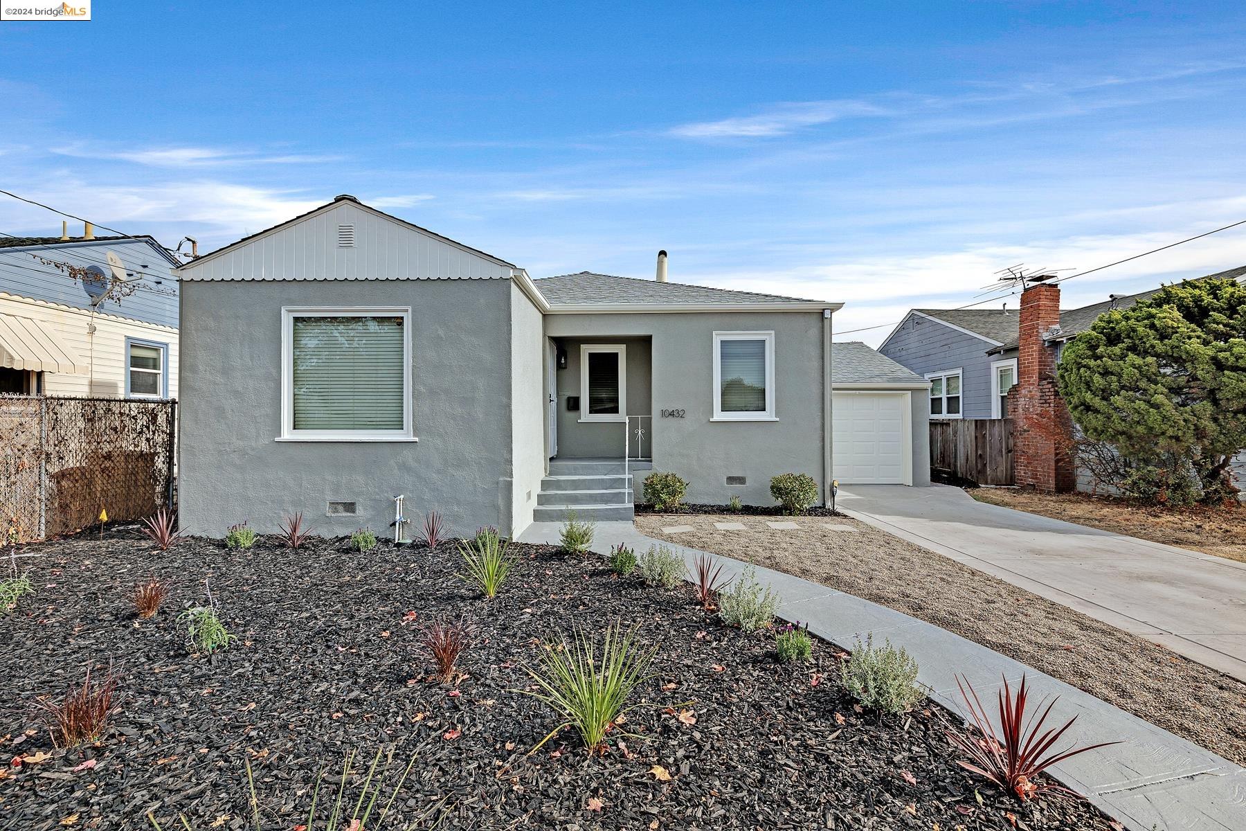 10432 Byron Ave