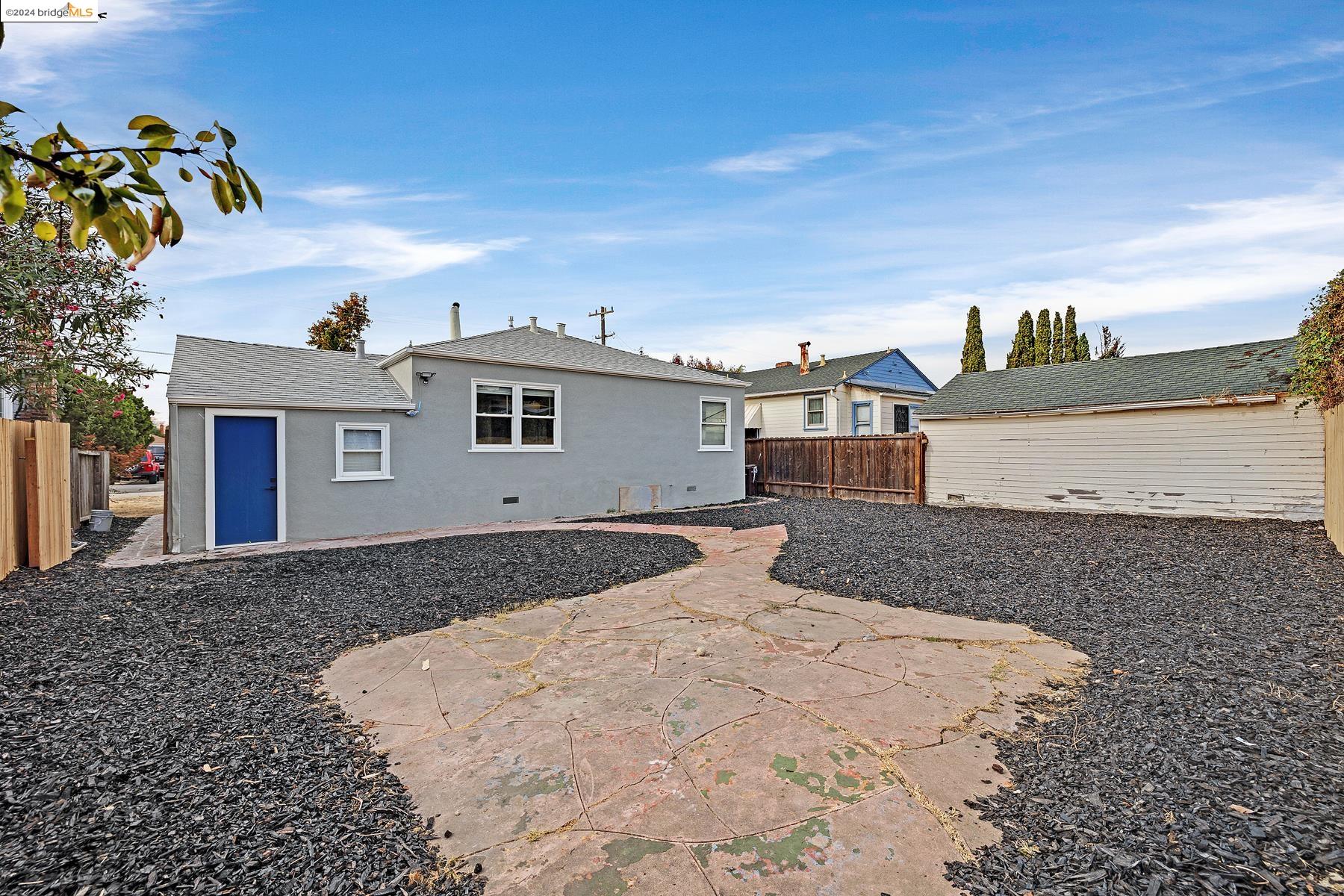 10432 Byron Ave