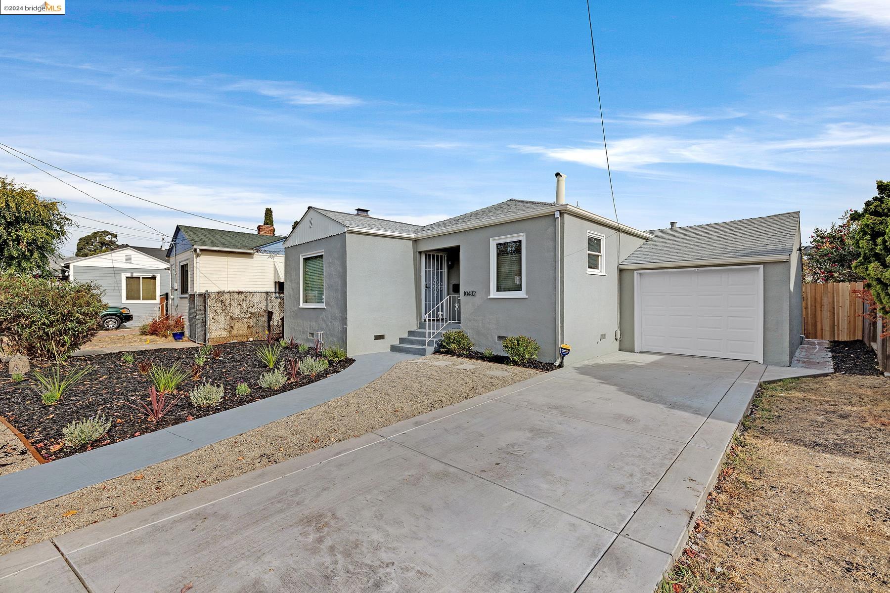 10432 Byron Ave