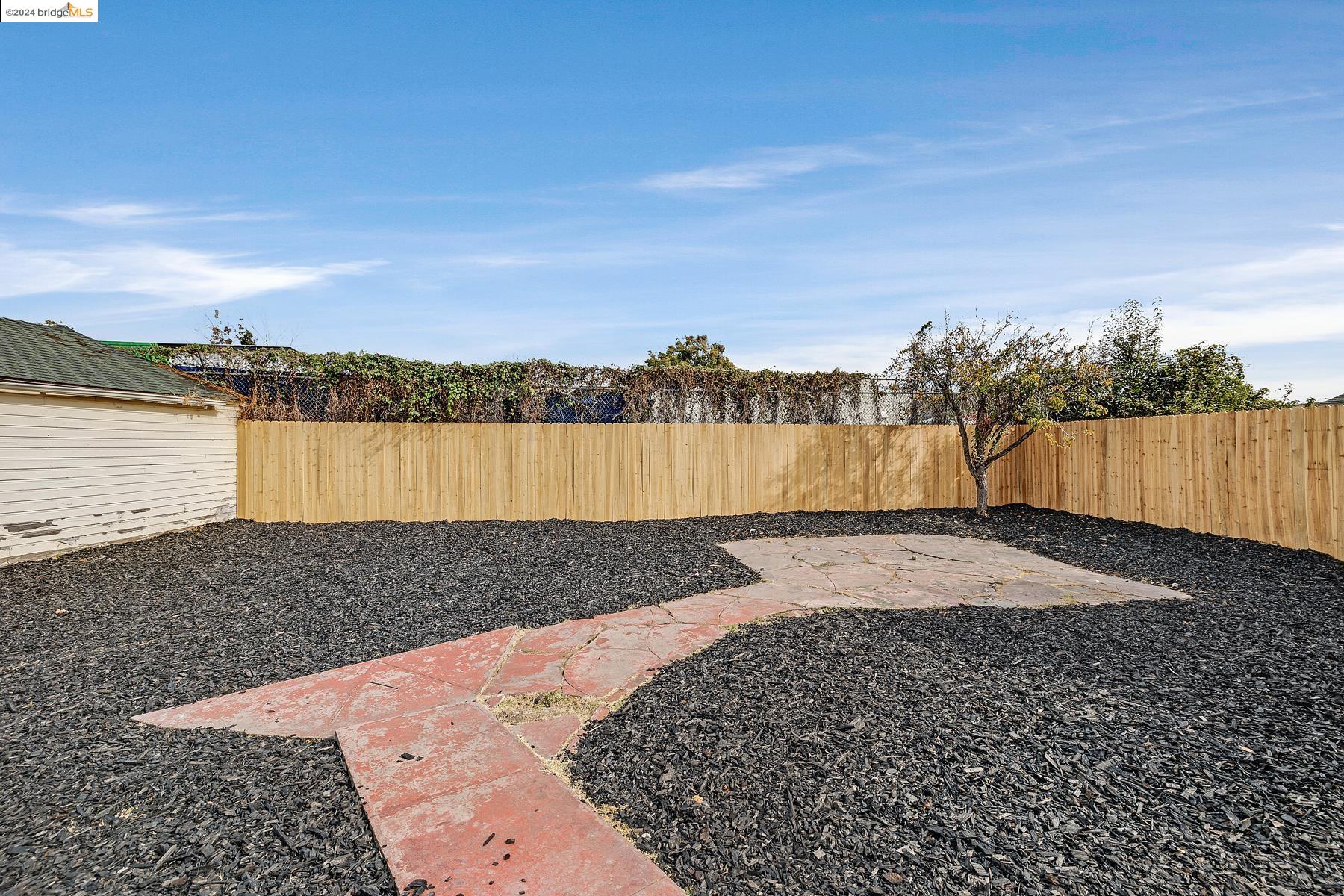 10432 Byron Ave