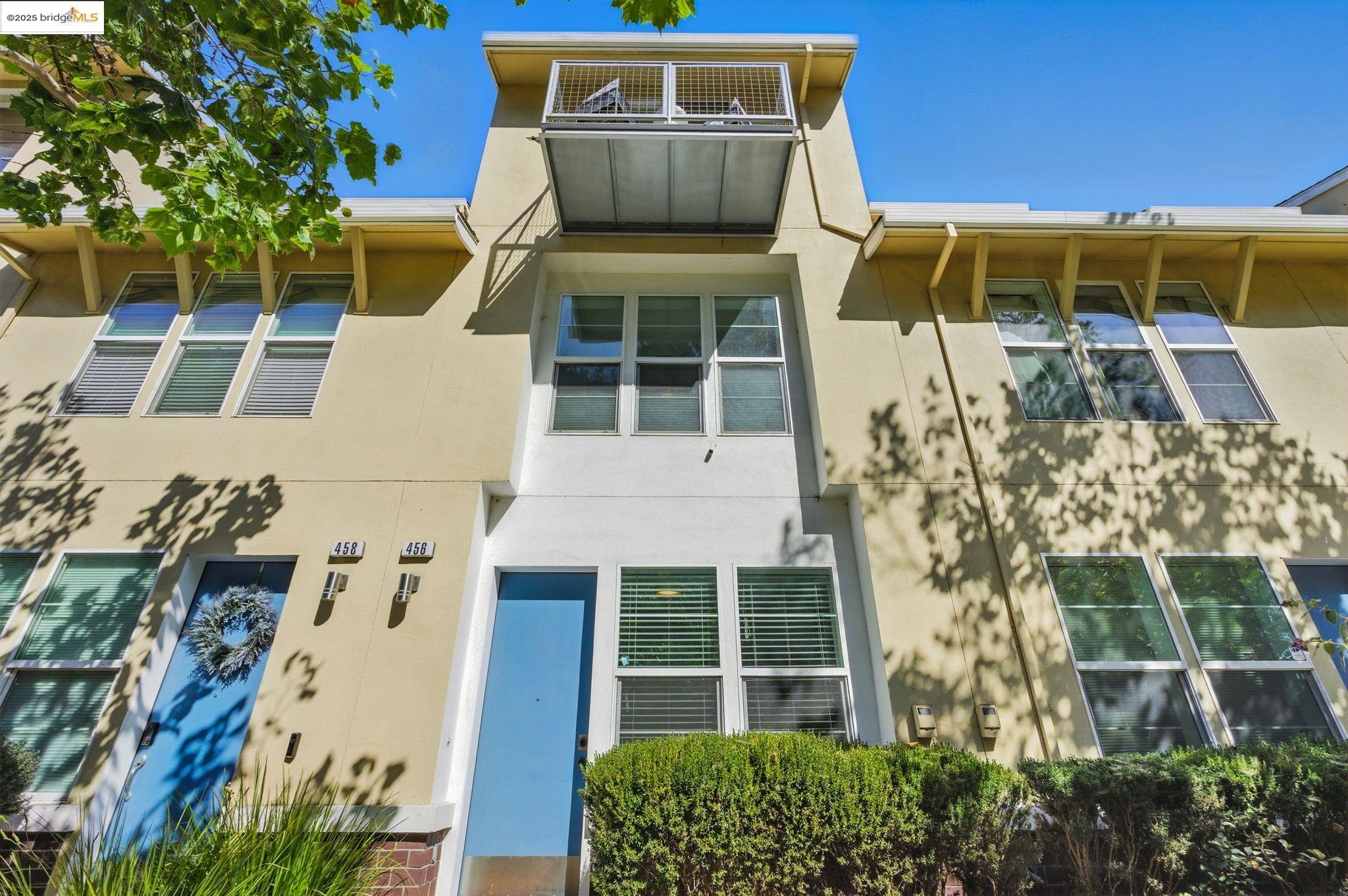 456 Marina Way