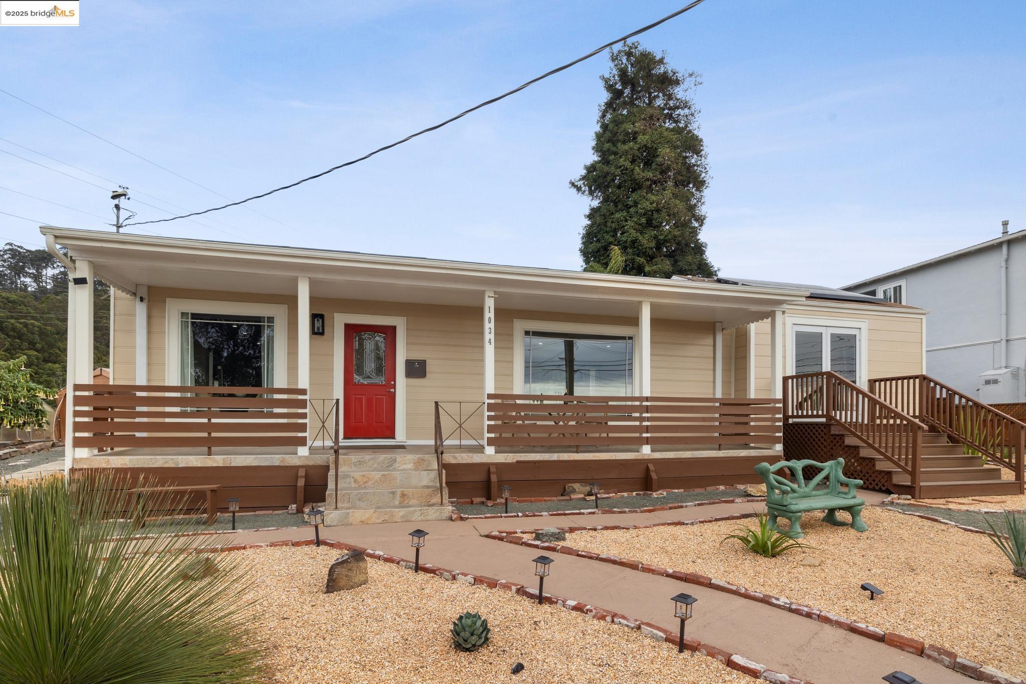 1034 Navellier St