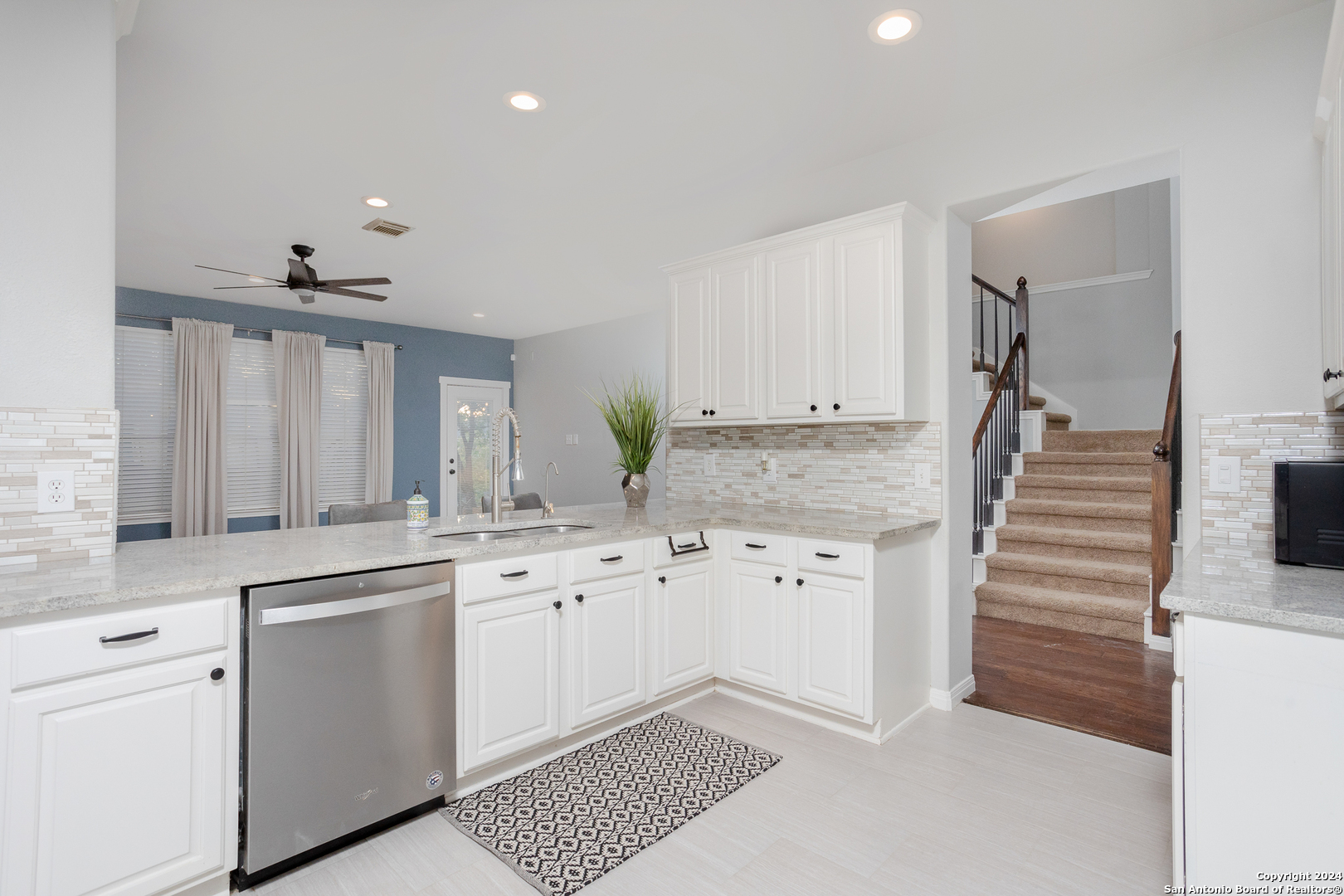 24843 CRESCENT RUN