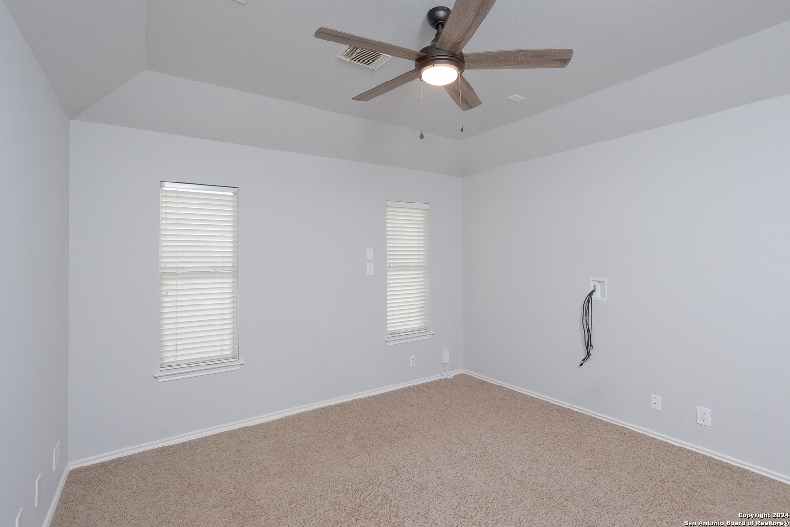 24843 CRESCENT RUN