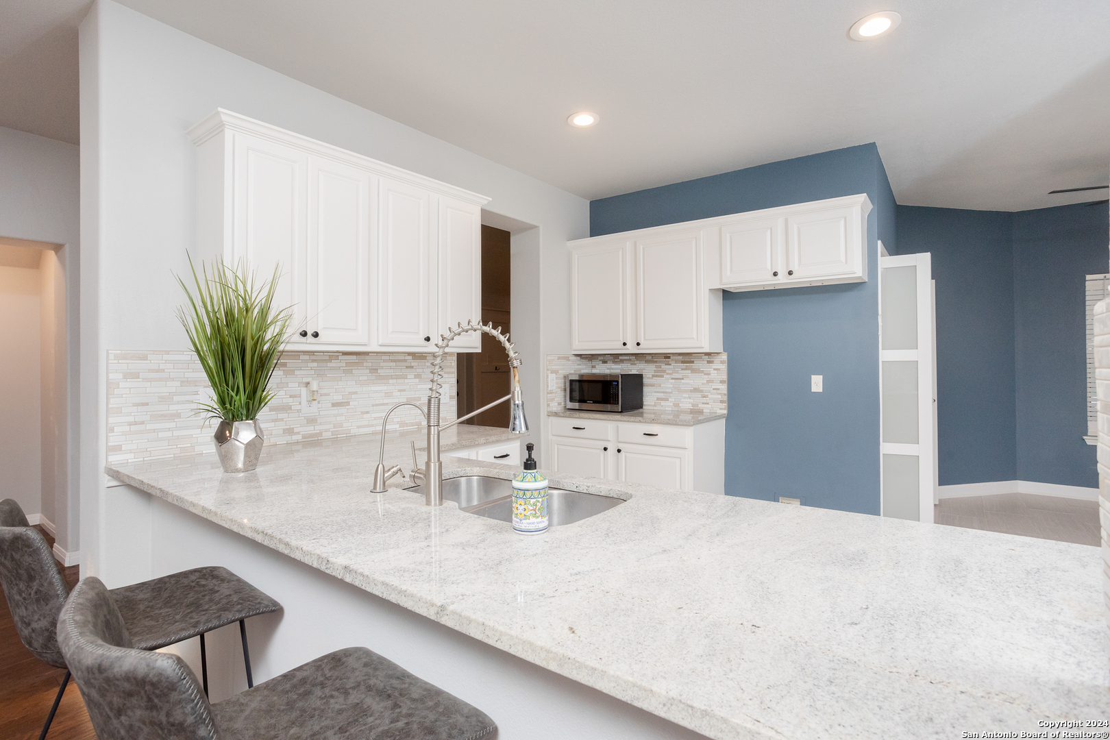 24843 CRESCENT RUN