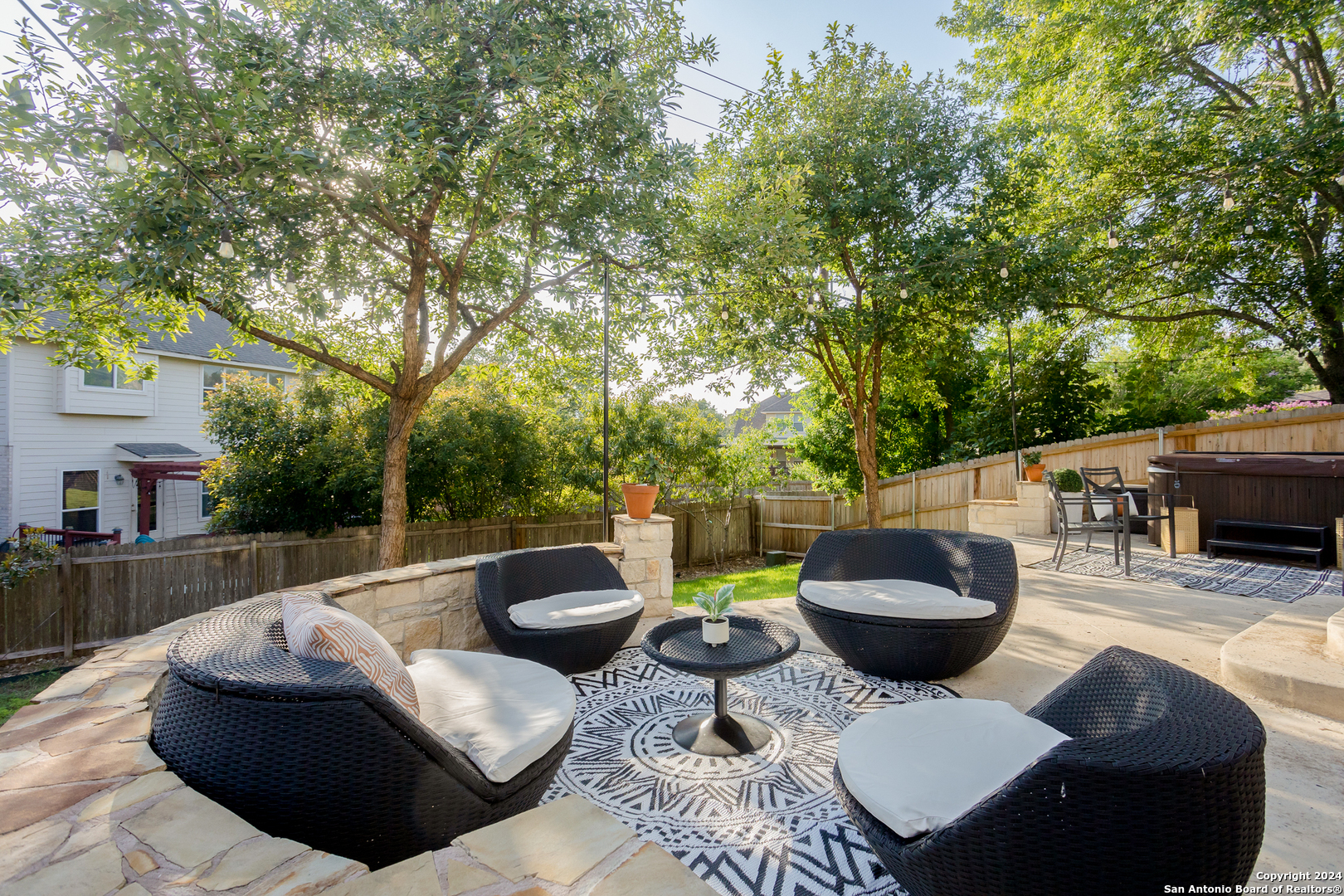 24843 CRESCENT RUN