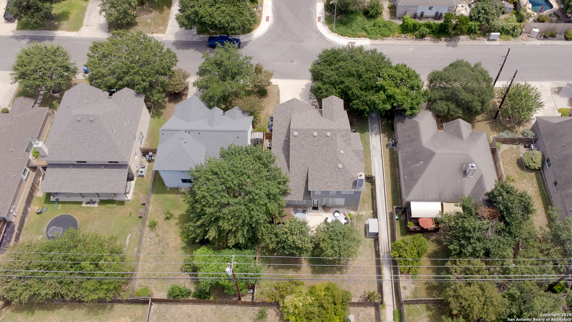 24843 CRESCENT RUN
