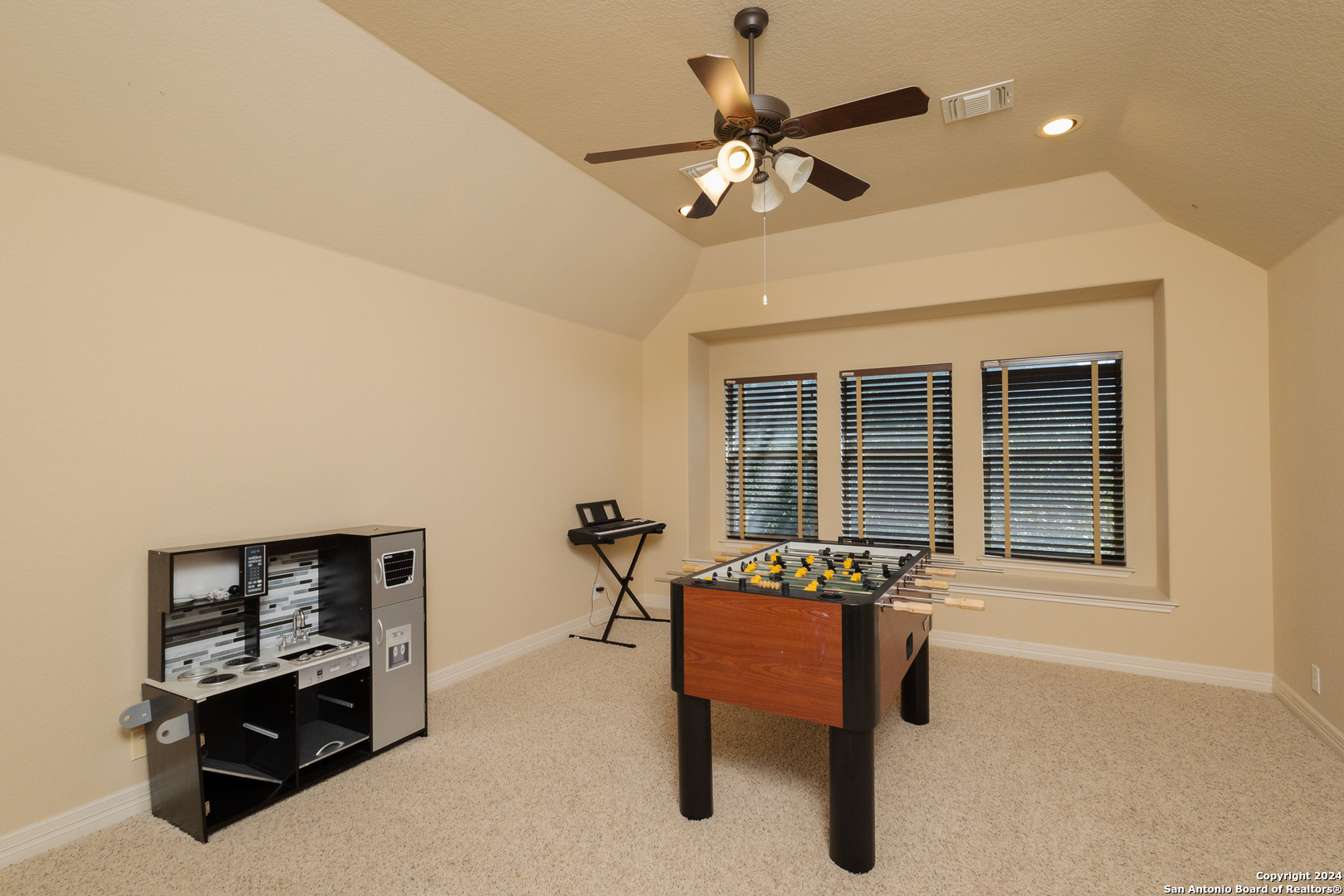 3707 SUNSET HTS