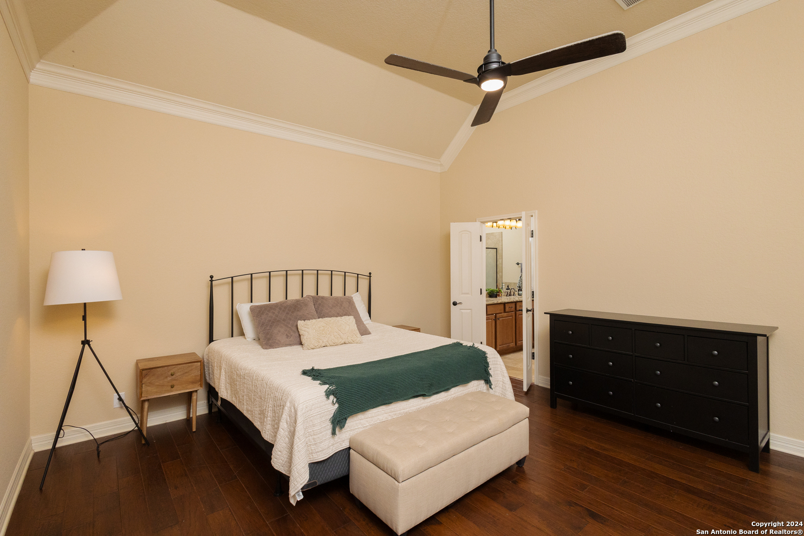 3707 SUNSET HTS