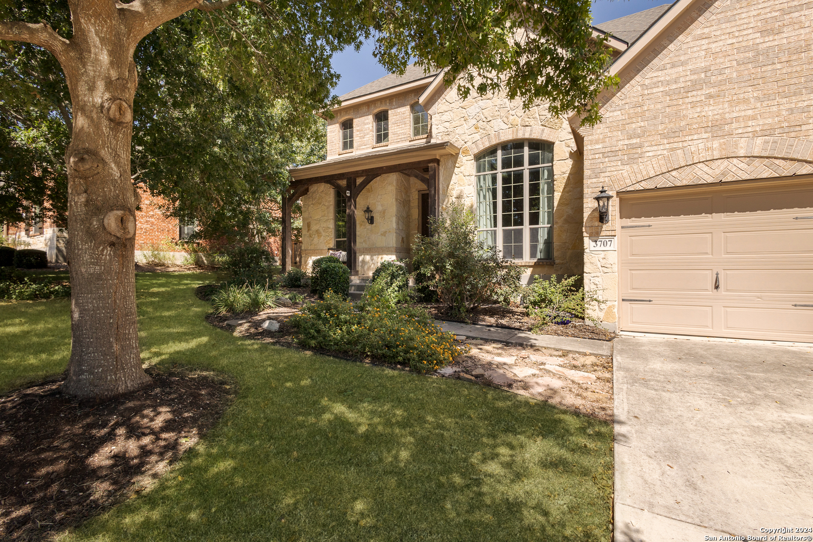 3707 SUNSET HTS