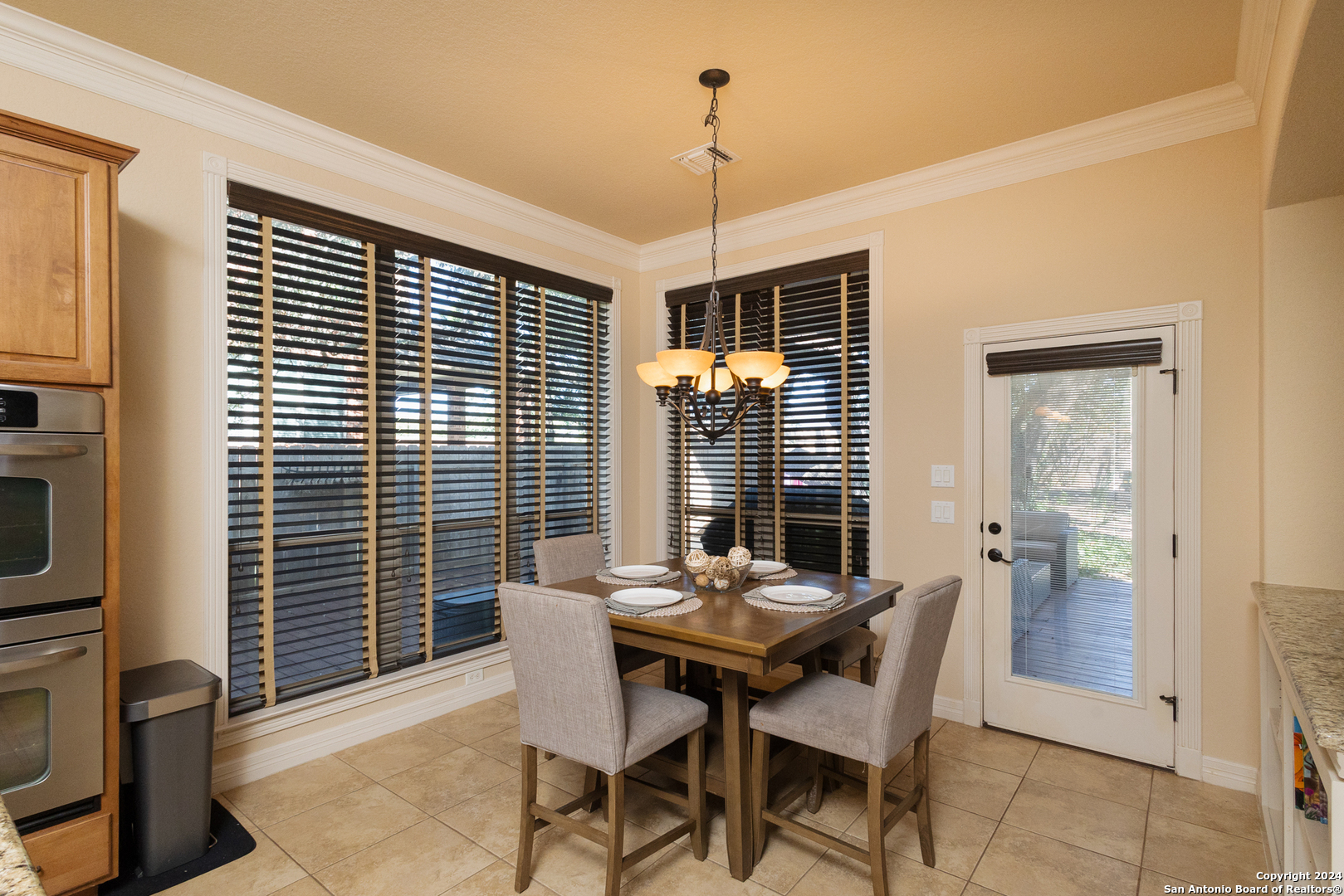 3707 SUNSET HTS