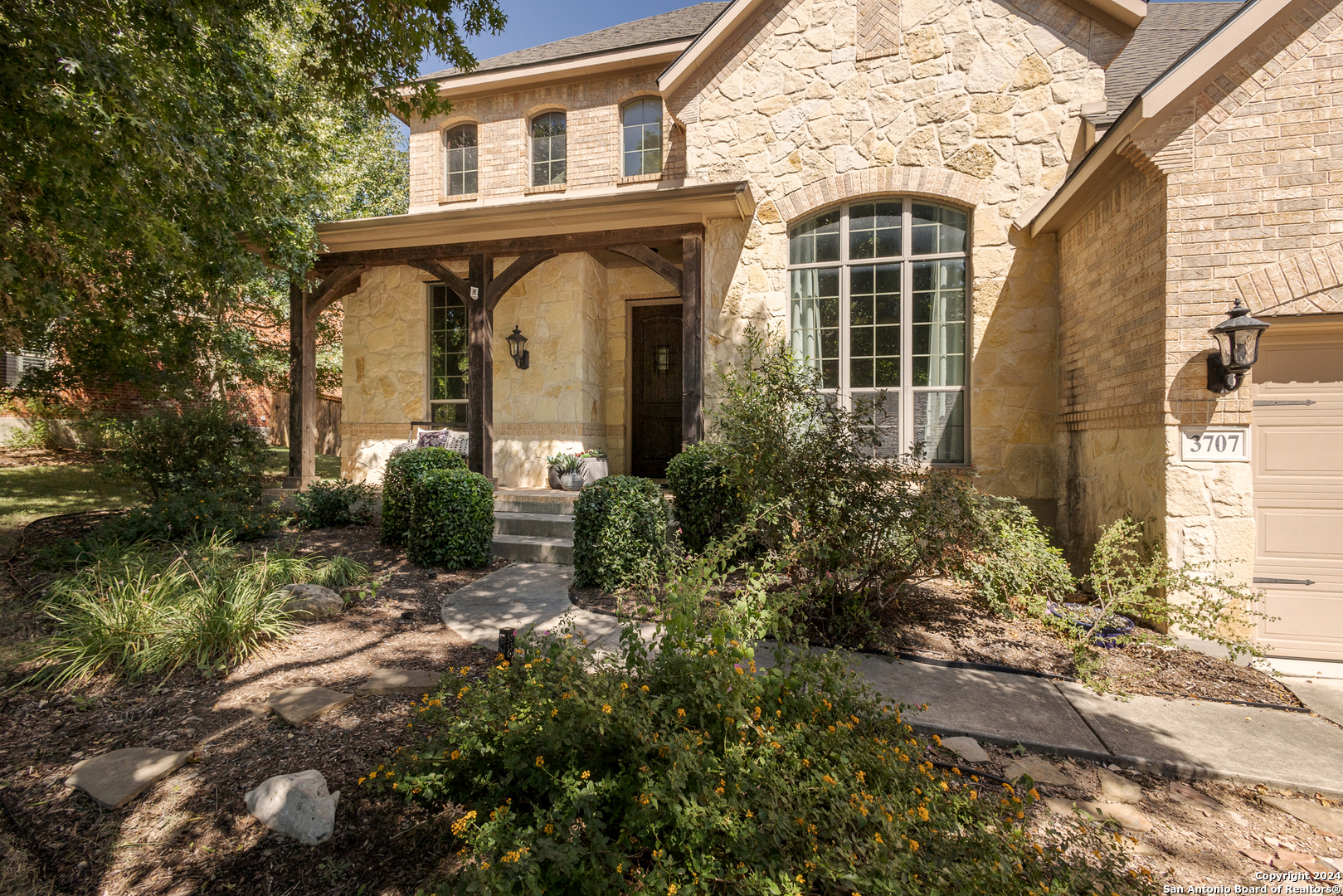 3707 SUNSET HTS