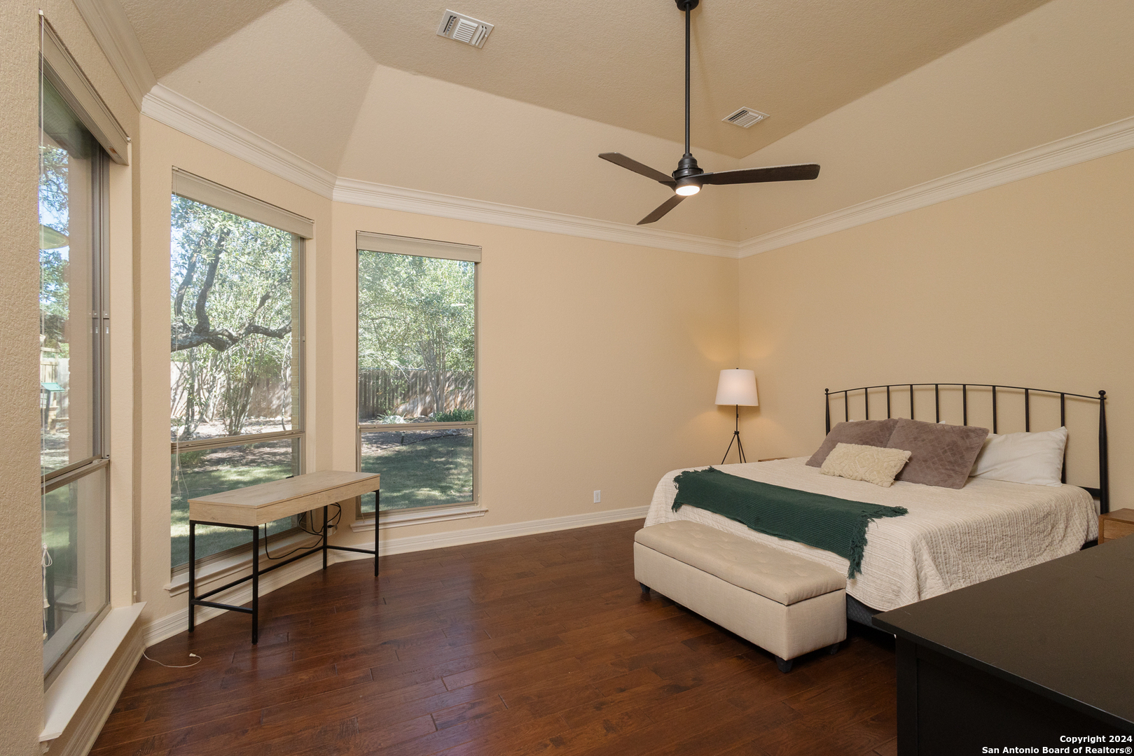 3707 SUNSET HTS
