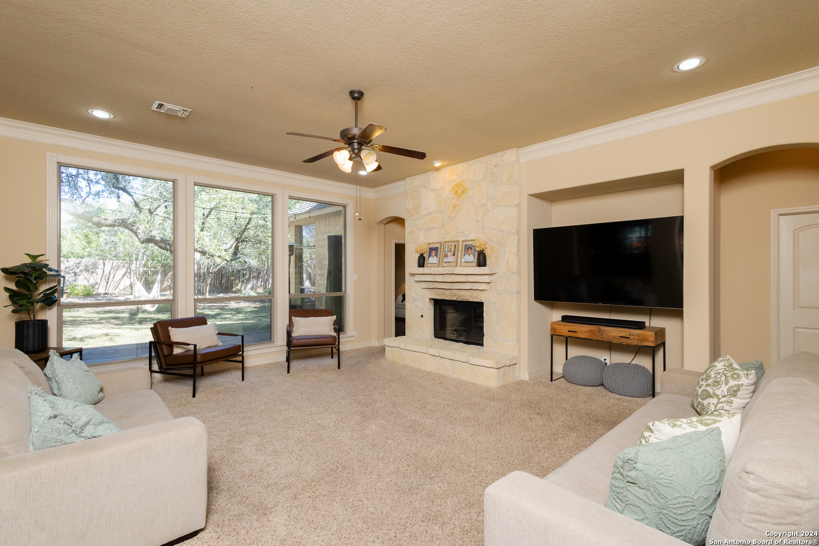 3707 SUNSET HTS
