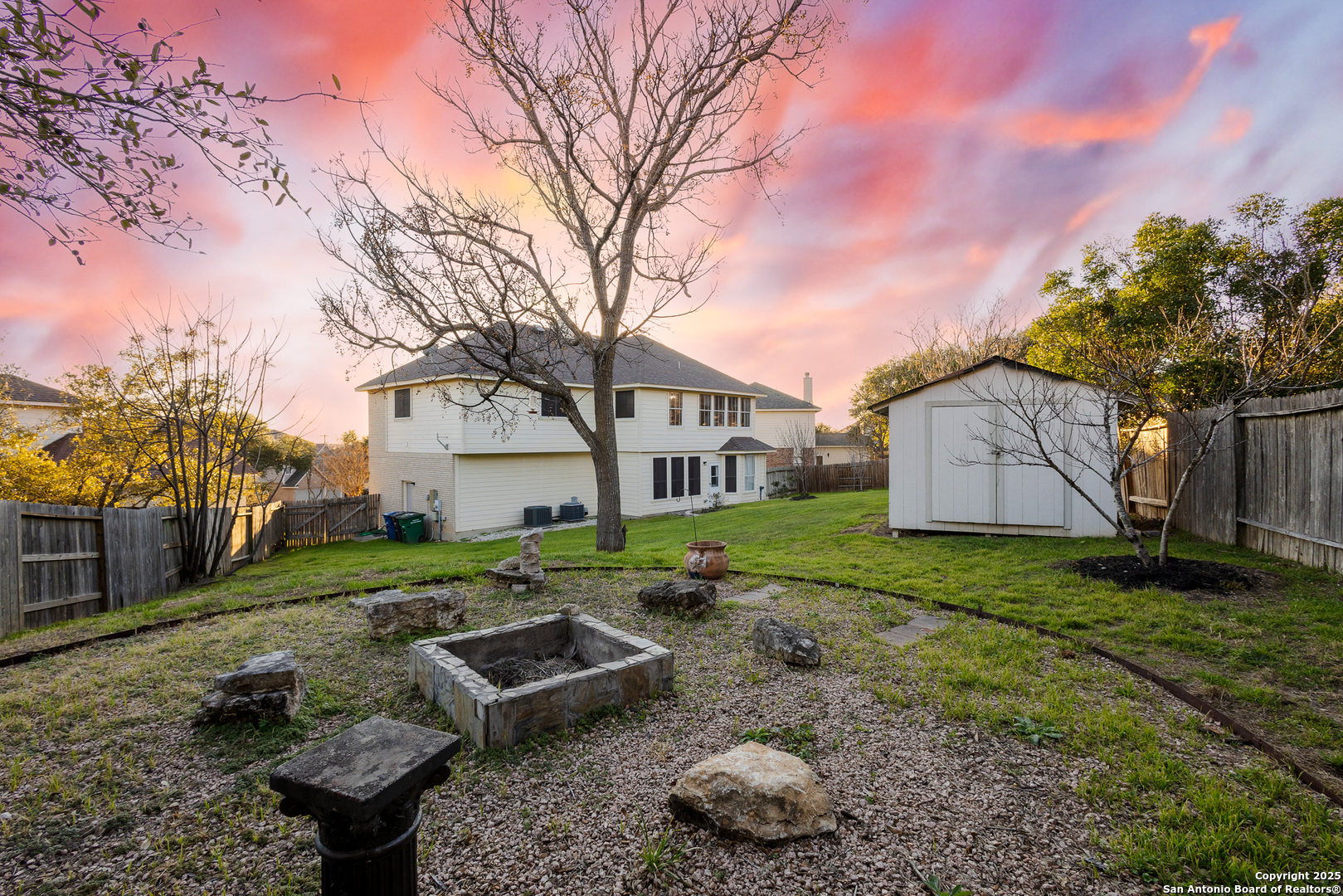 1507 Crescent Pl
