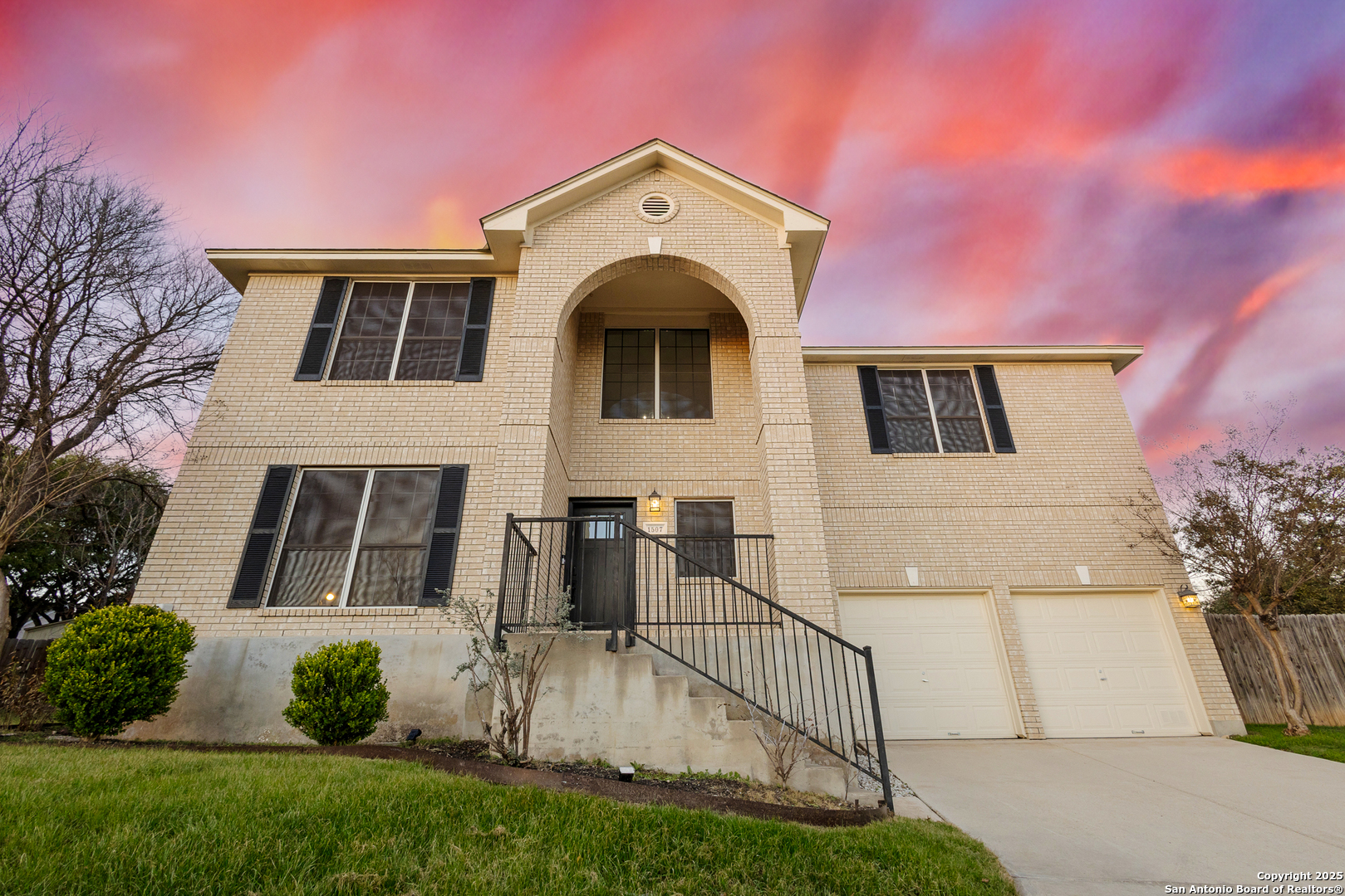 1507 Crescent Pl