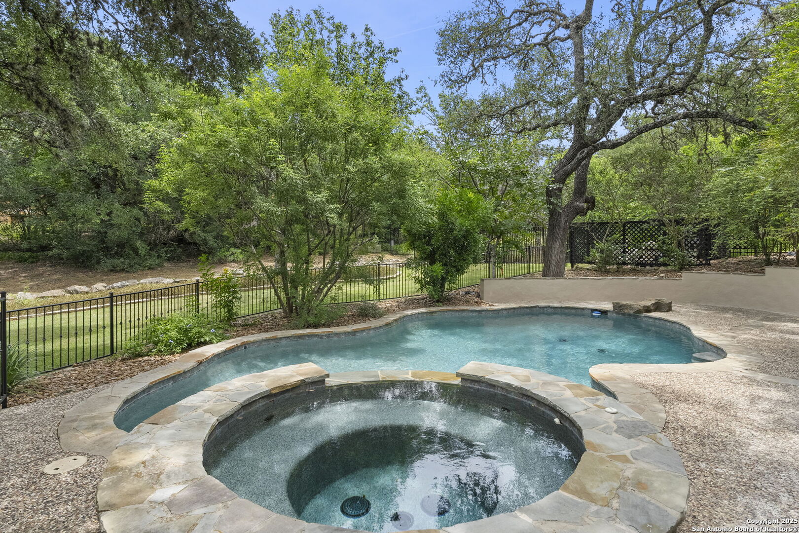 8532 Alydar Cir