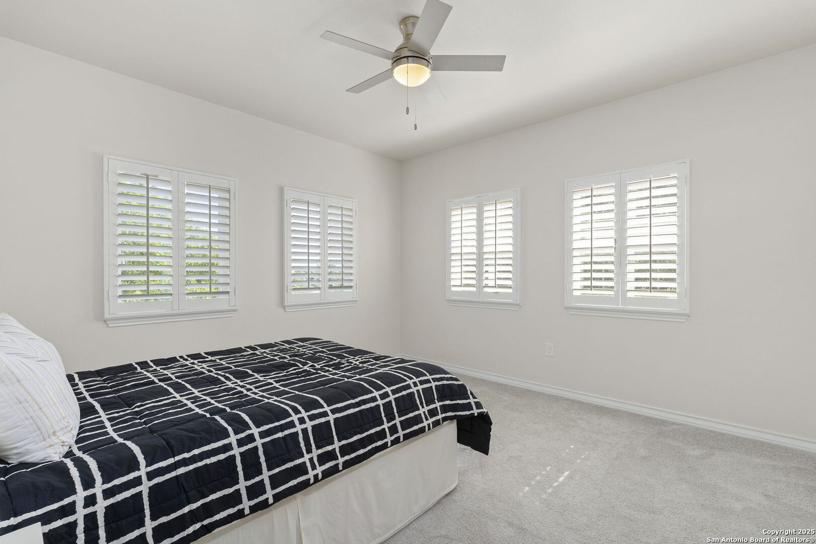 8532 Alydar Cir