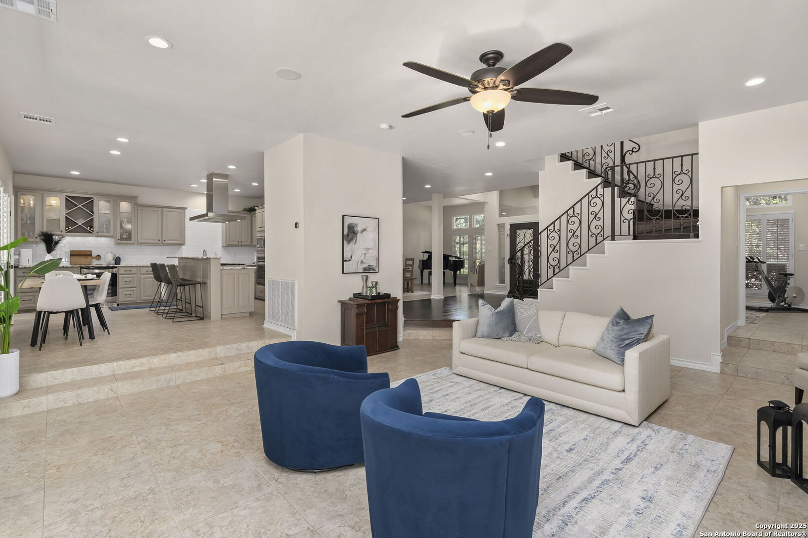 8532 Alydar Cir